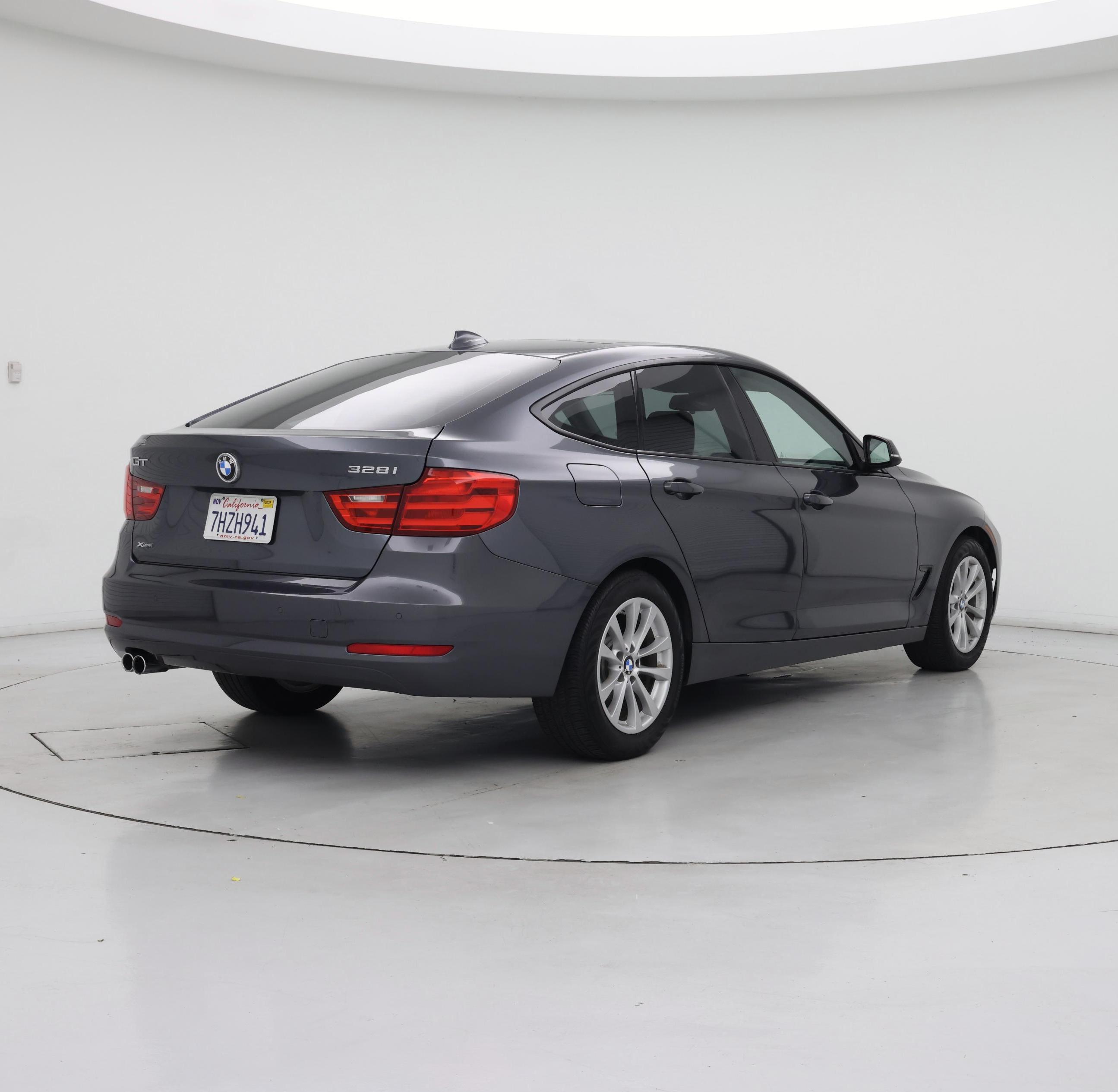 Thumbnail: 2015 BMW 3 Series - 8