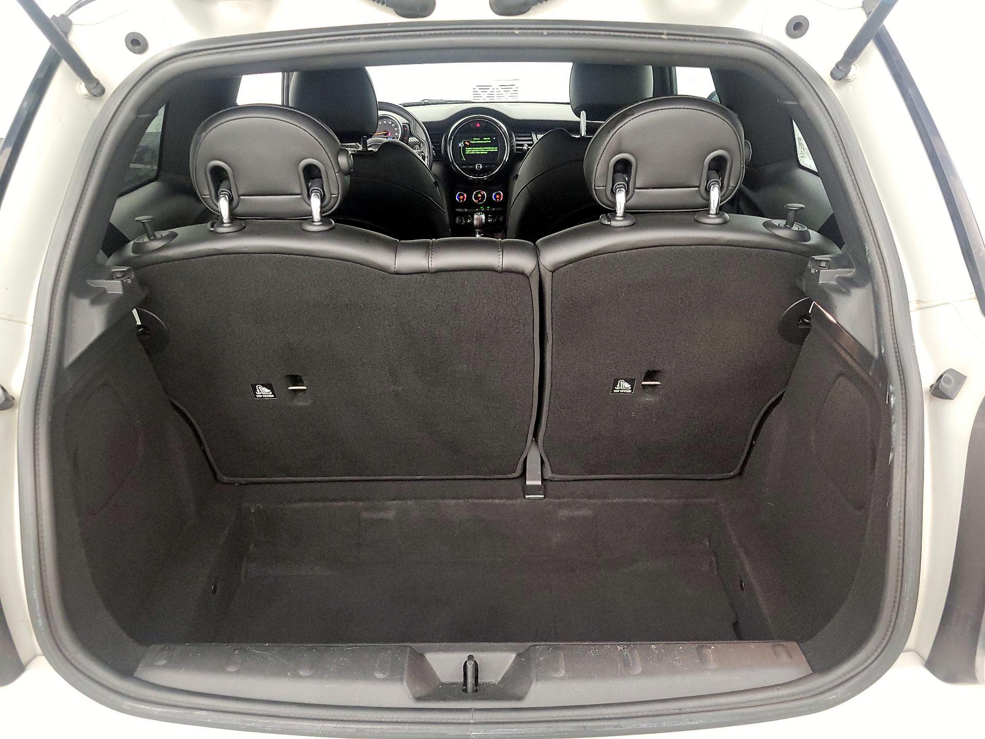 Thumbnail: 2016 MINI Cooper Hardtop - 19