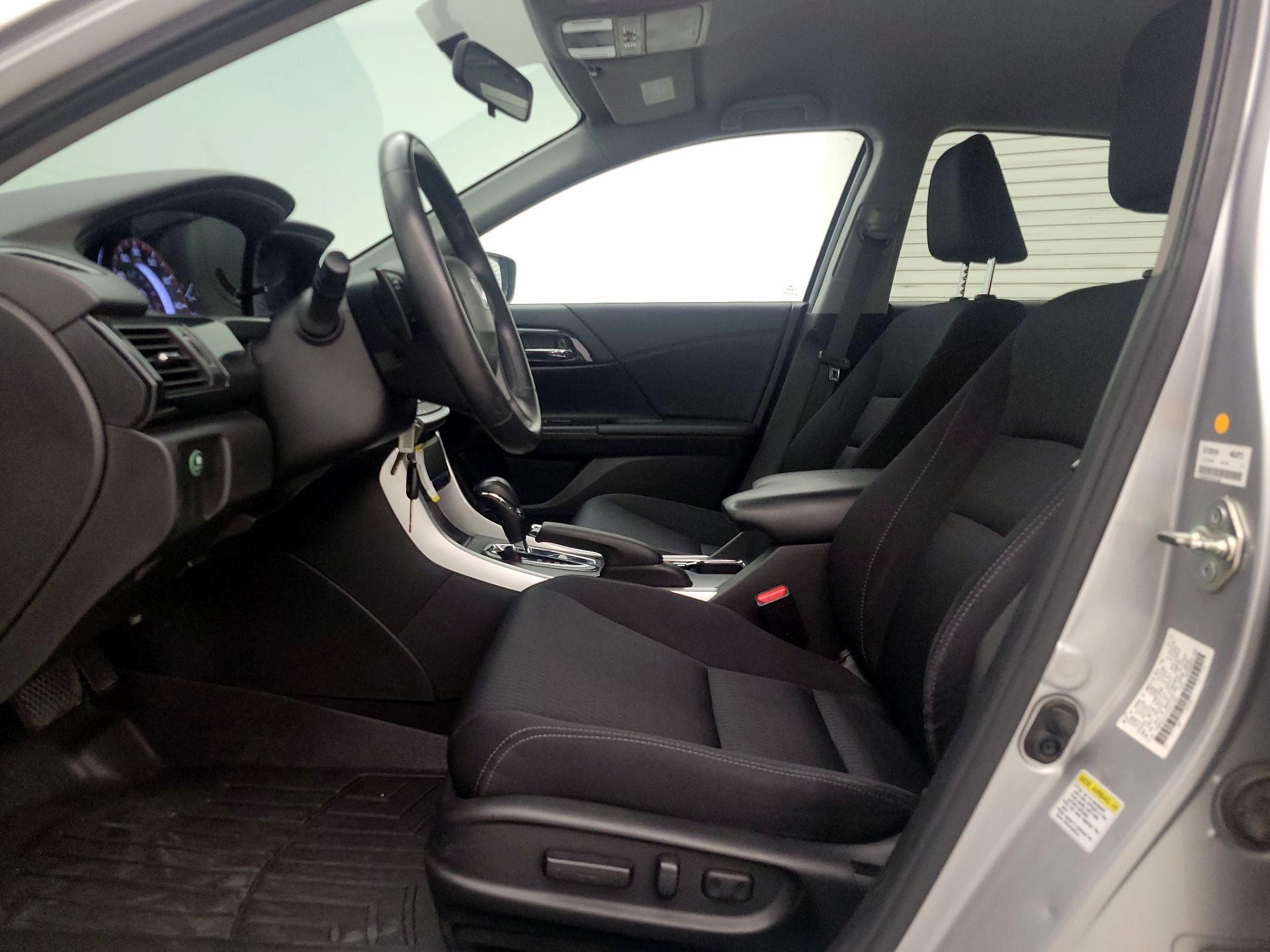 Thumbnail: 2015 Honda Accord - 11