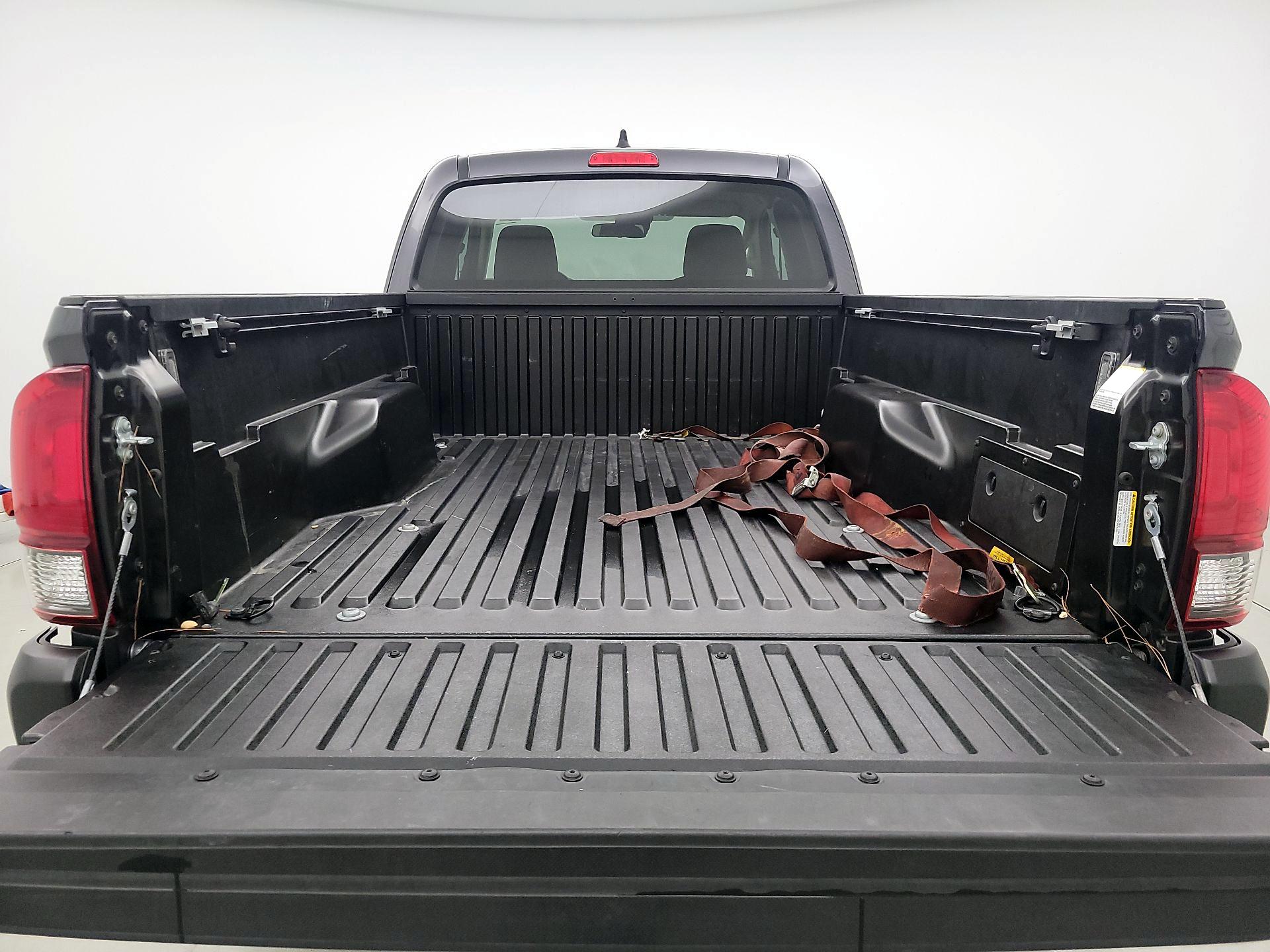 Thumbnail: 2022 Toyota Tacoma - 20