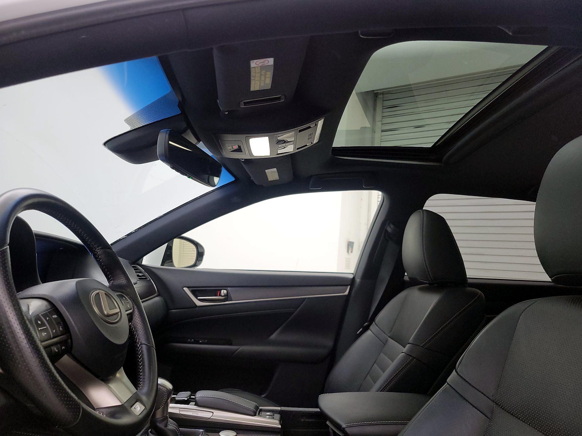 Thumbnail: 2020 Lexus GS - 20