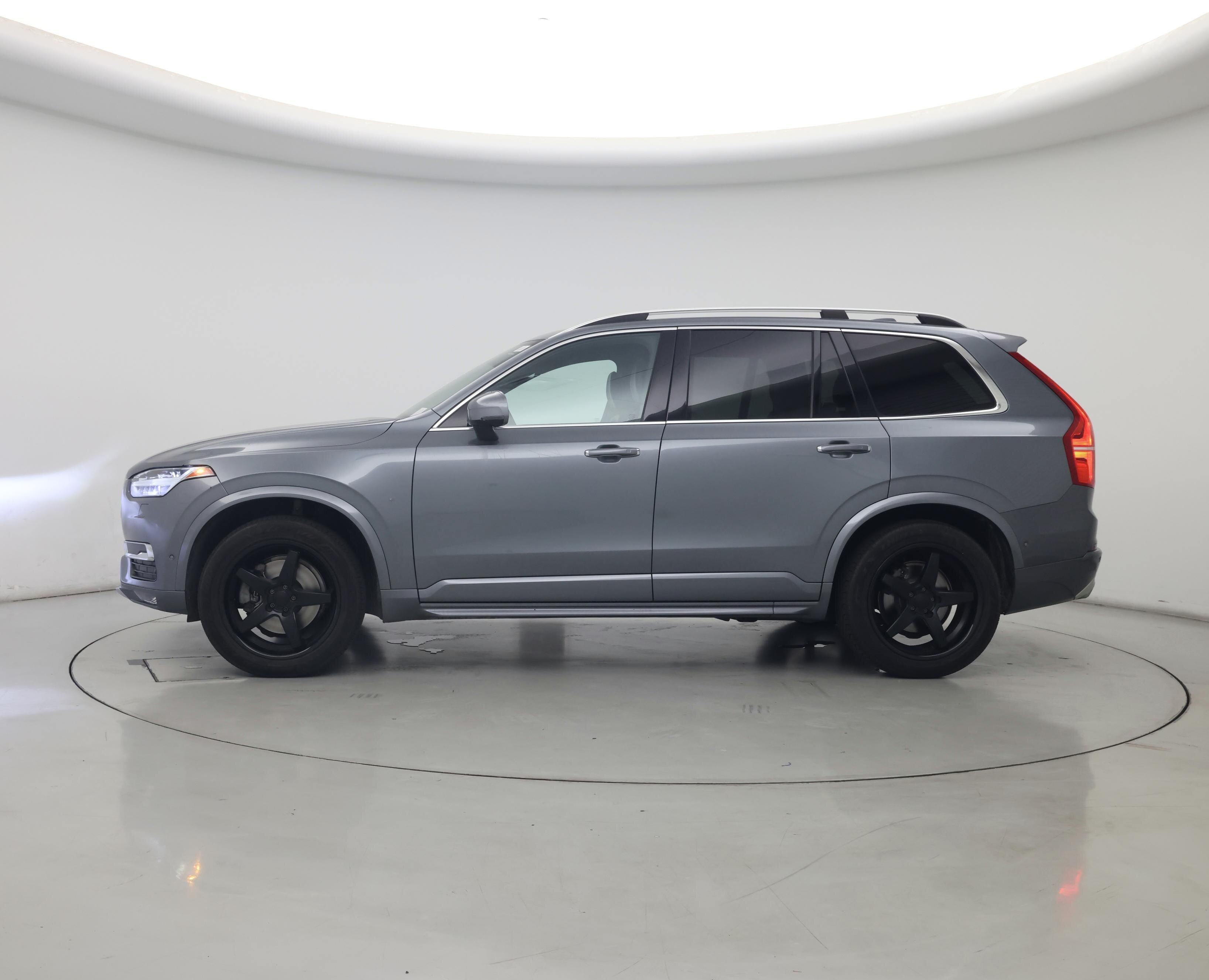 Thumbnail: 2017 Volvo XC90 - 3
