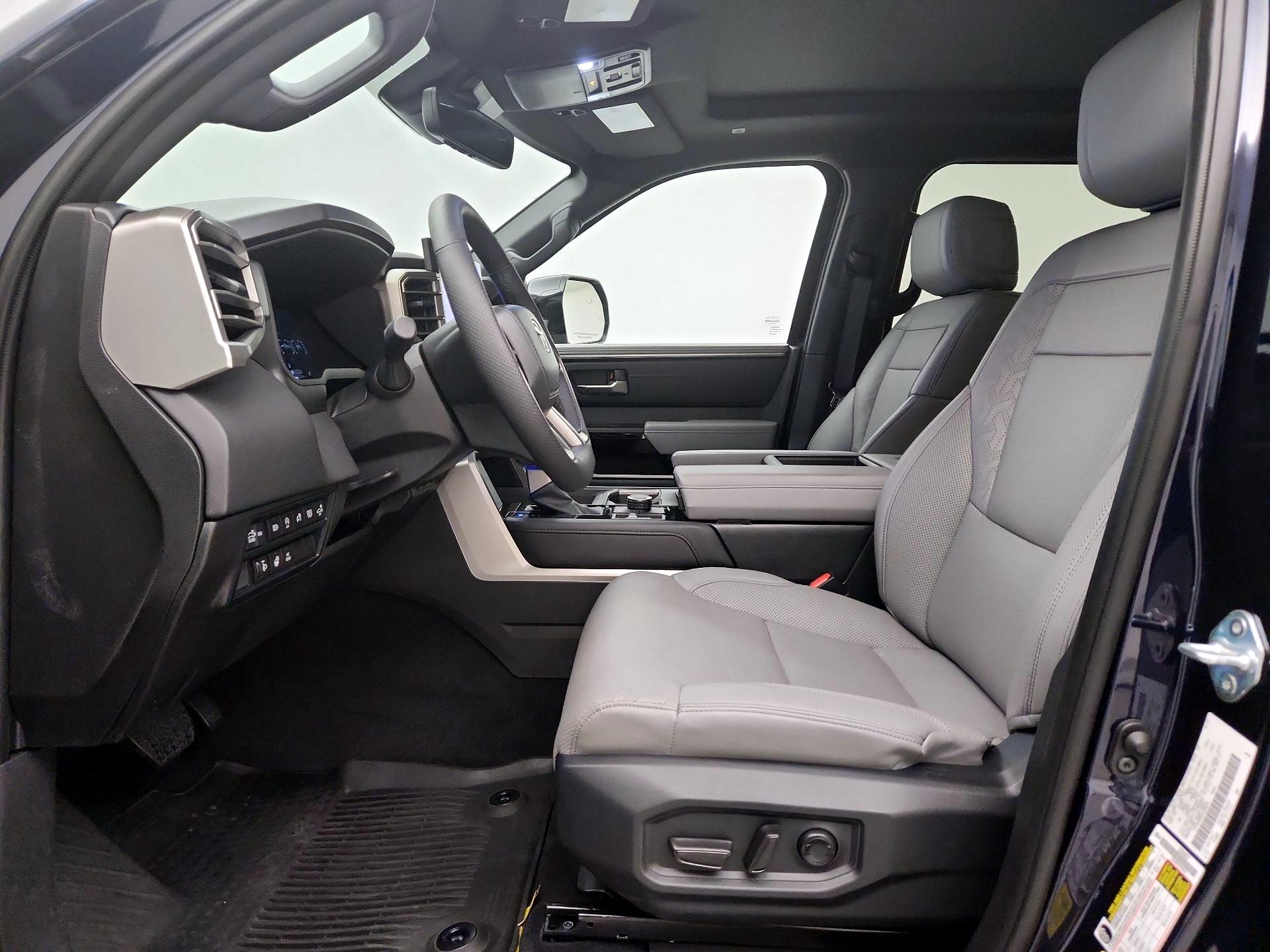 Thumbnail: 2025 Toyota Tundra - 11