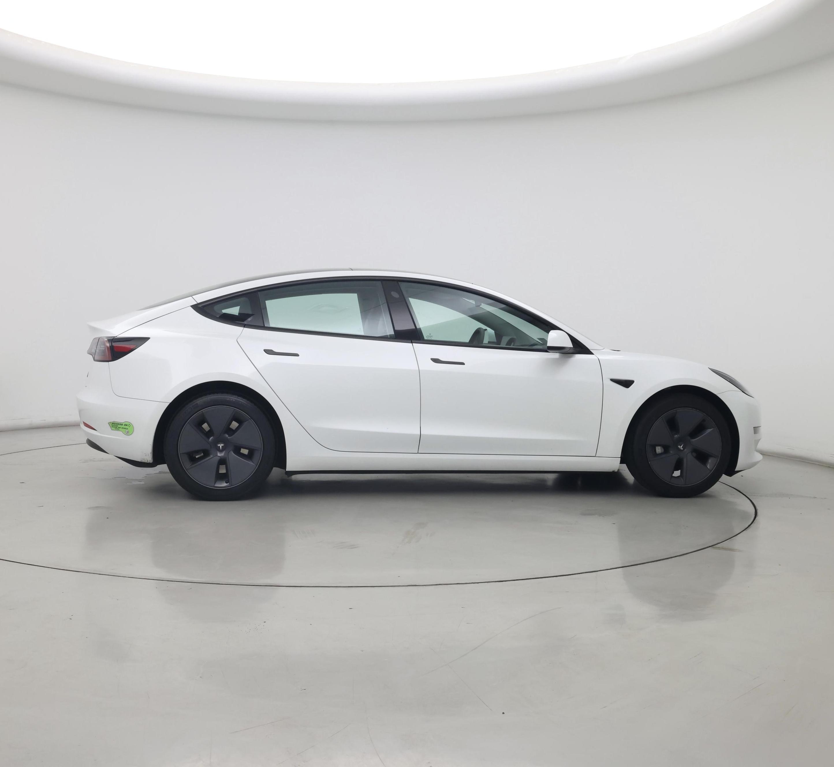 Thumbnail: 2023 Tesla Model 3 - 7