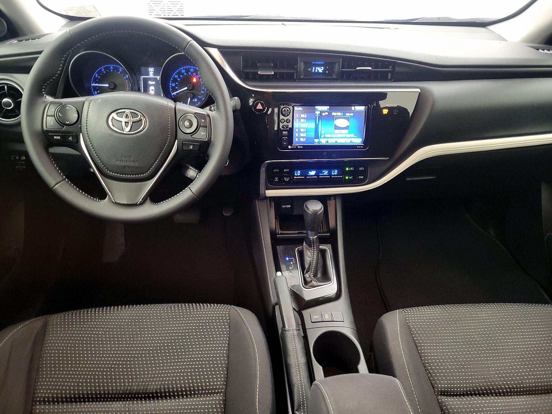 Thumbnail: 2017 Toyota Corolla iM - 9