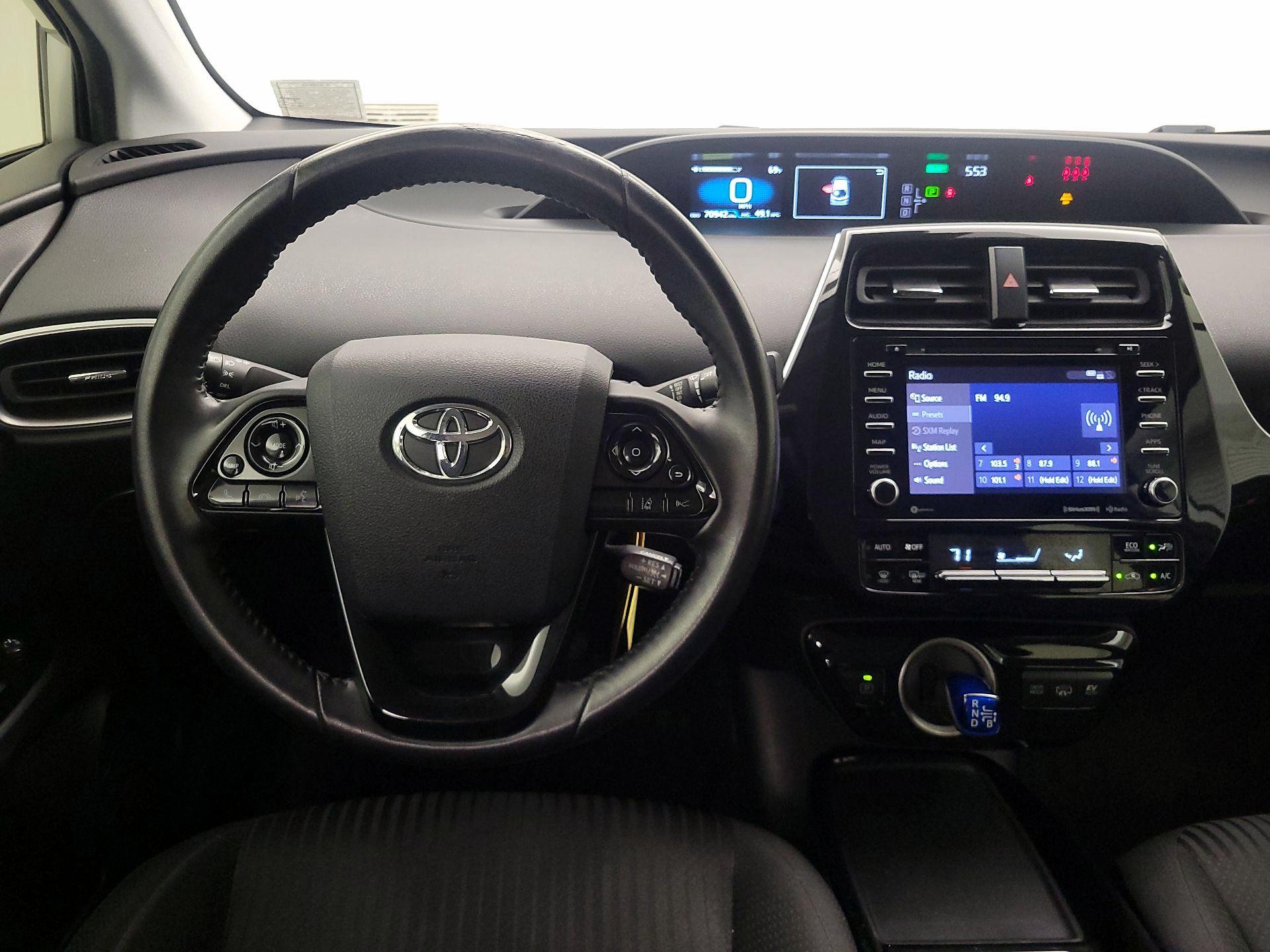Thumbnail: 2017 Toyota Prius Prime - 10