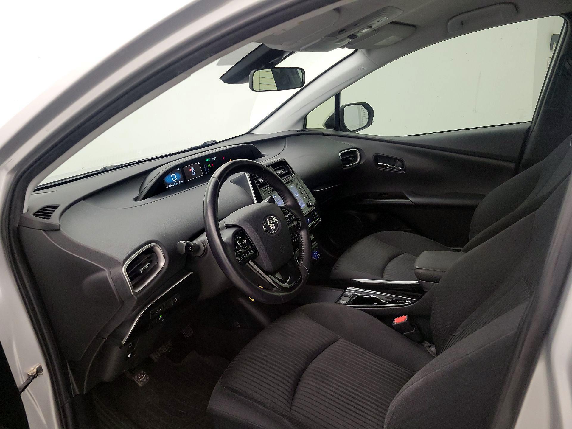 Thumbnail: 2017 Toyota Prius Prime - 11