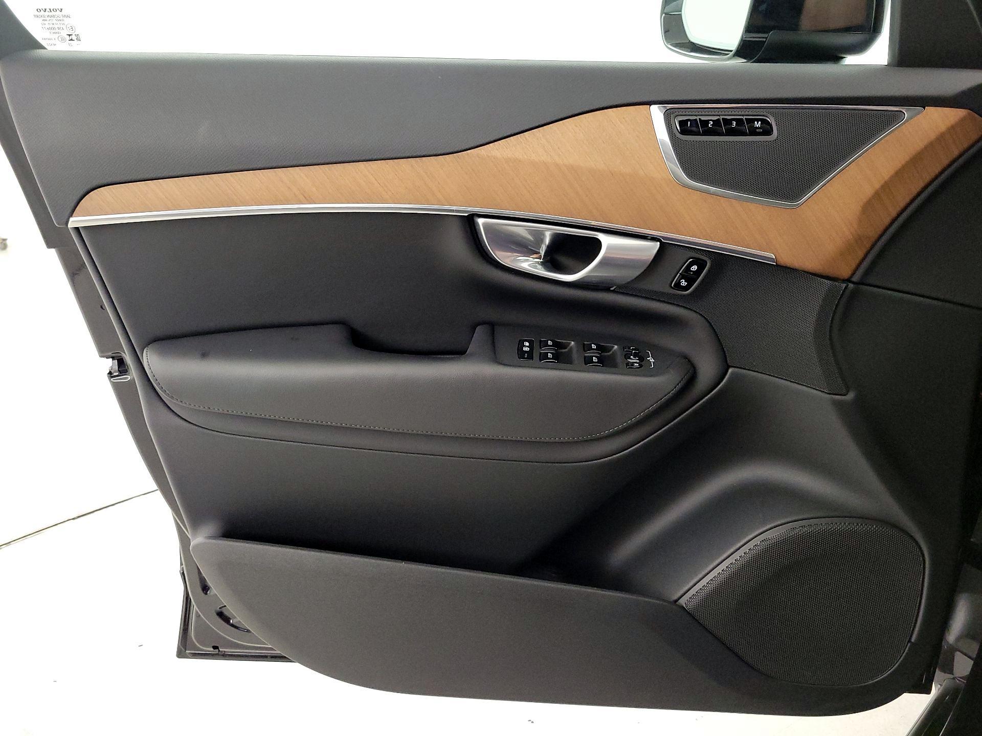 Thumbnail: 2024 Volvo XC90 - 12