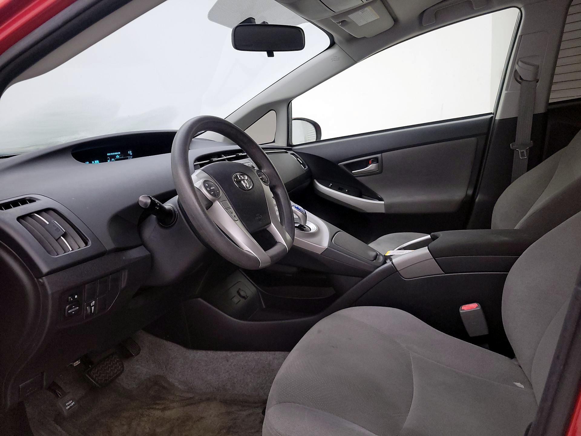 Thumbnail: 2015 Toyota Prius - 11