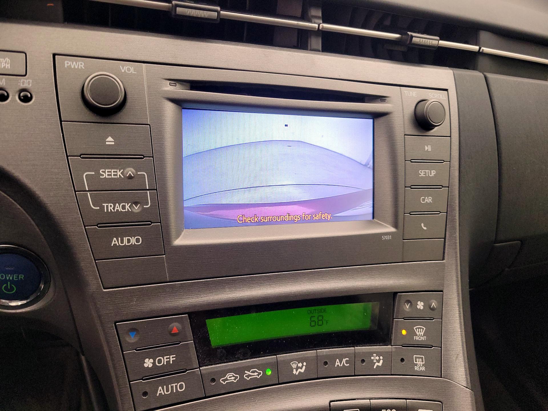 Thumbnail: 2015 Toyota Prius - 14
