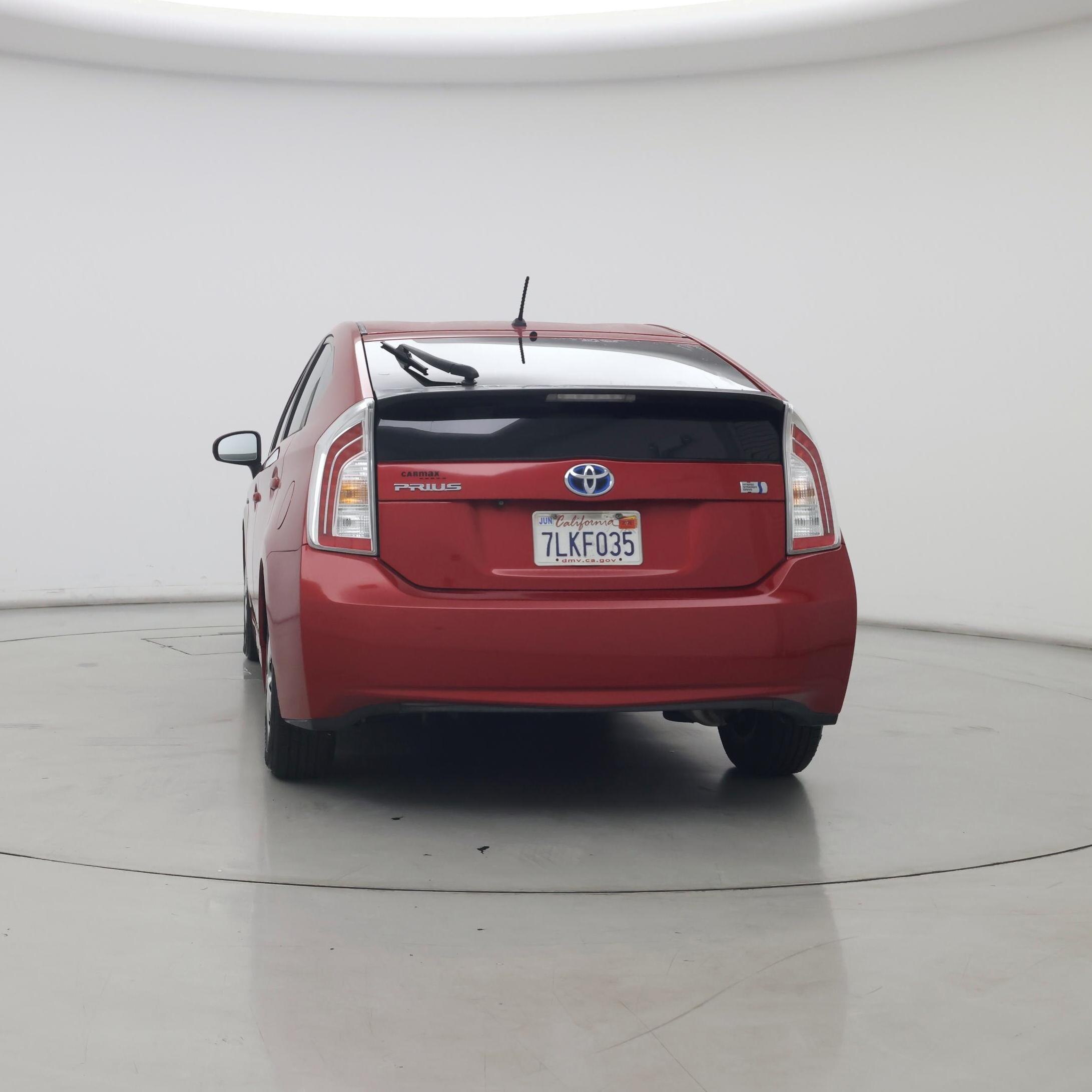 Thumbnail: 2015 Toyota Prius - 6