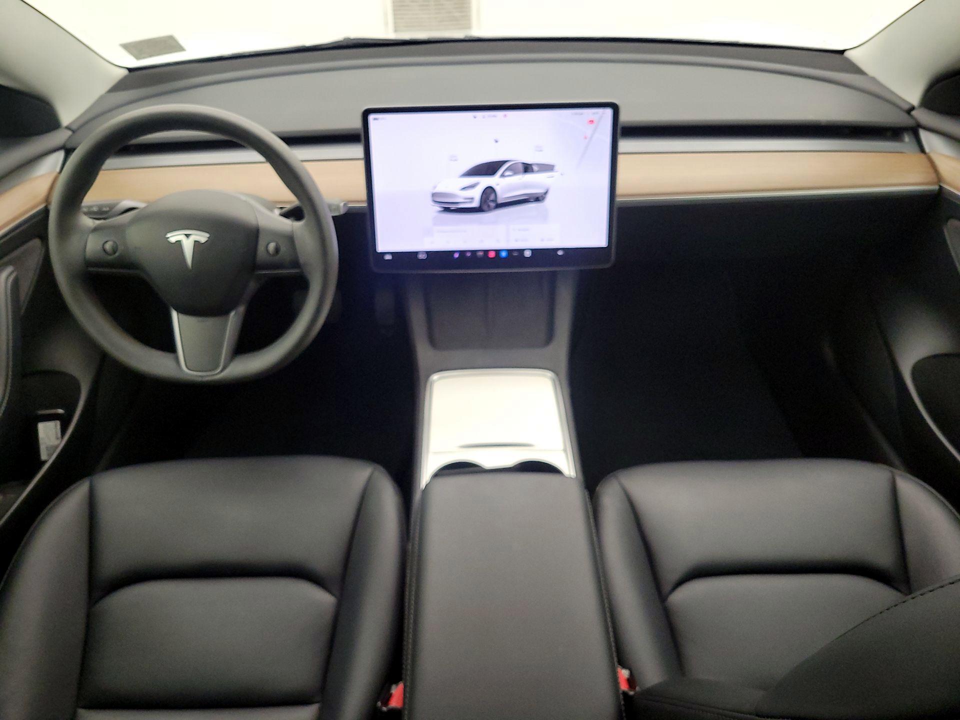 Thumbnail: 2023 Tesla Model 3 - 9