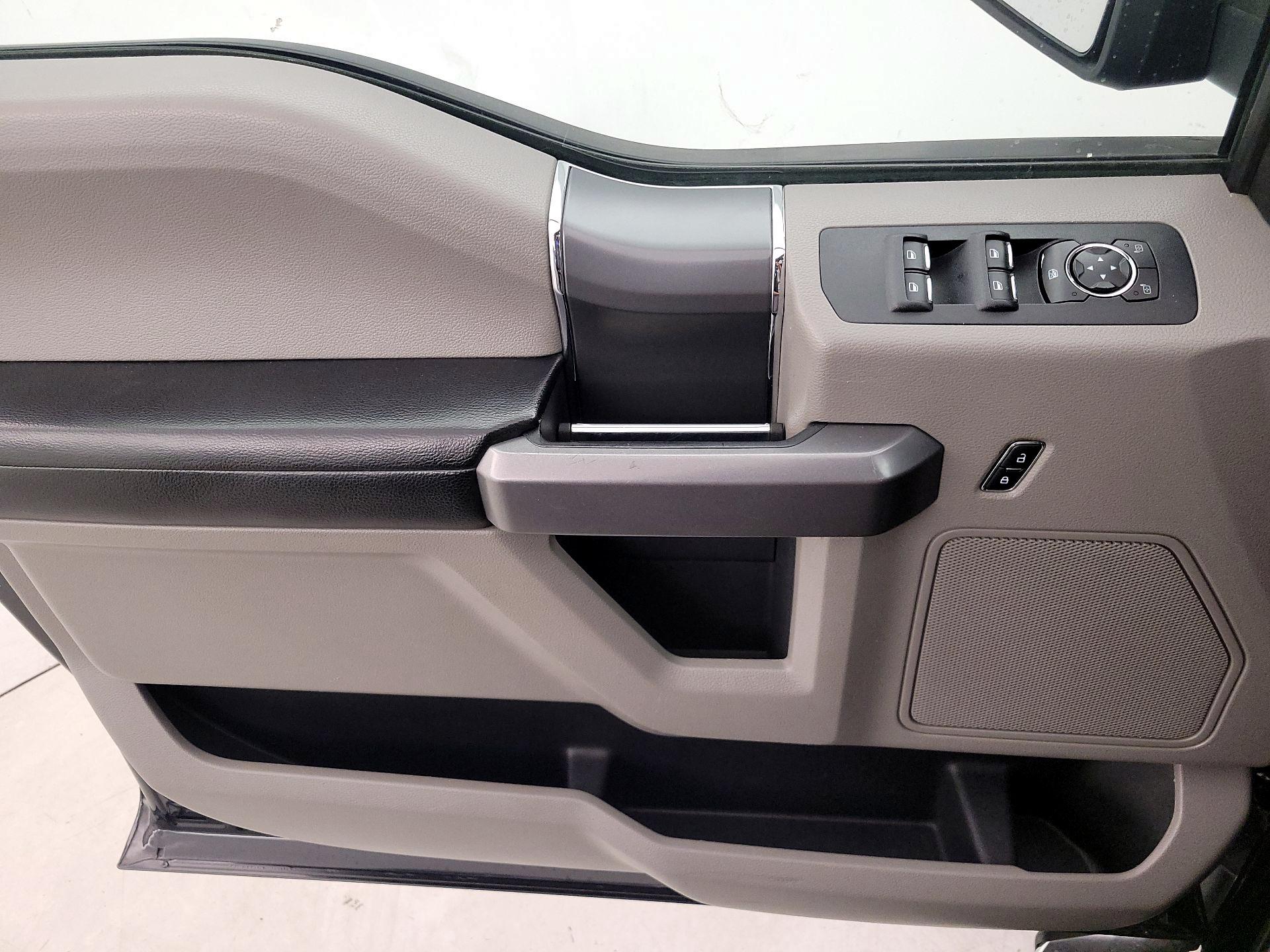 Thumbnail: 2016 Ford F-150 - 12