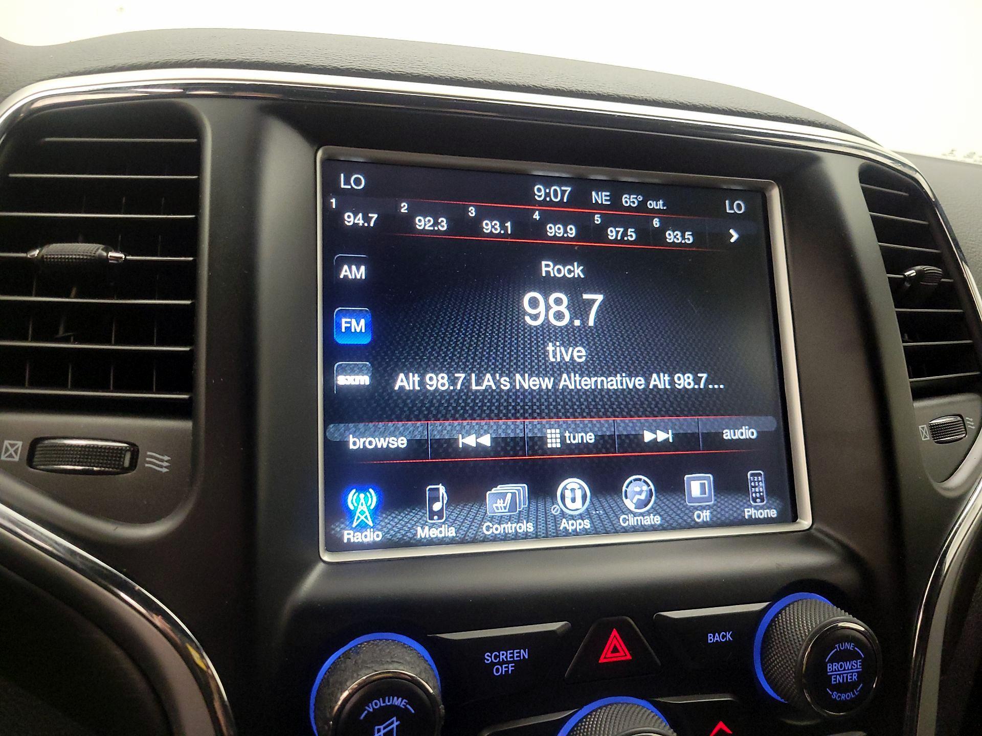Thumbnail: 2015 Jeep Grand Cherokee - 15