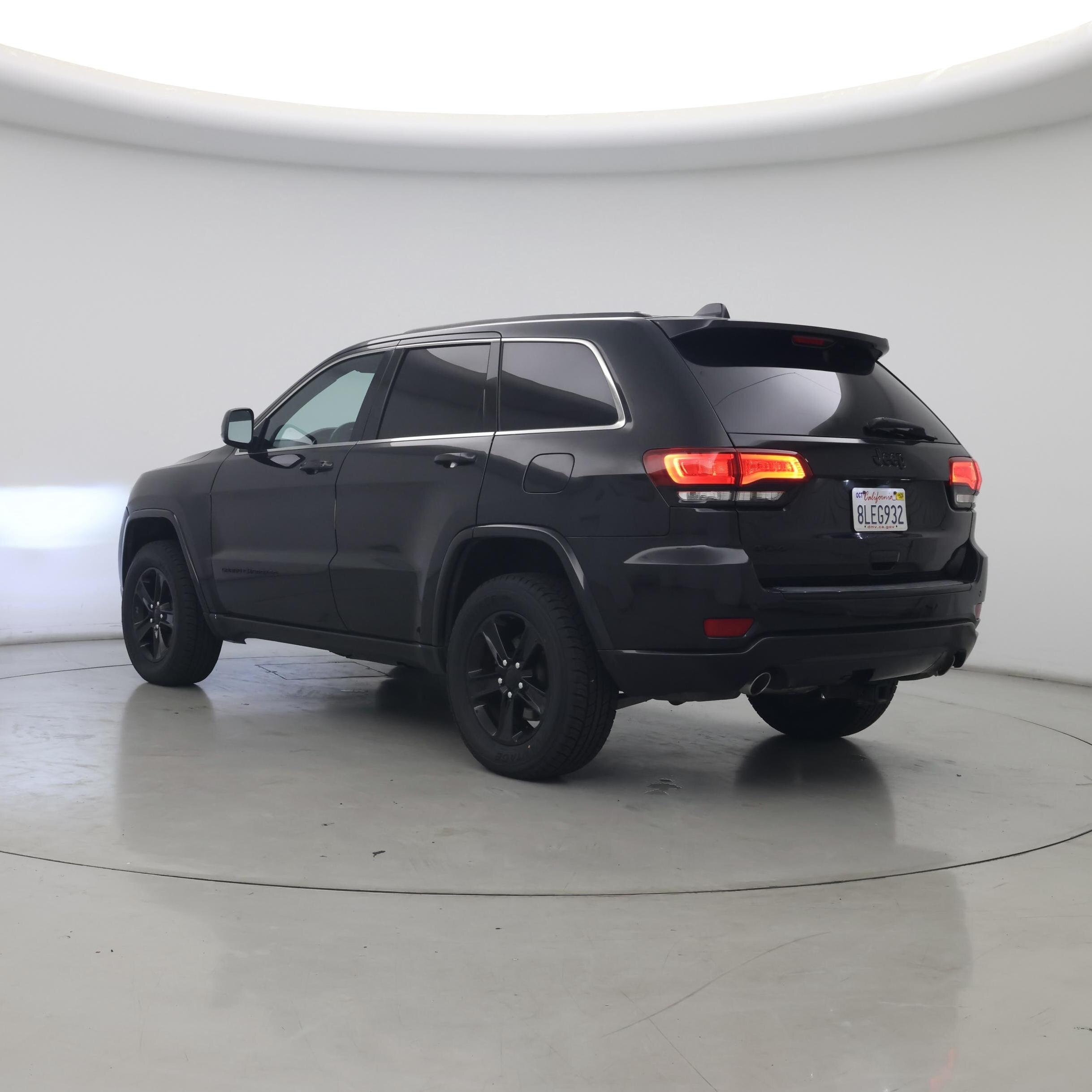 Thumbnail: 2015 Jeep Grand Cherokee - 2