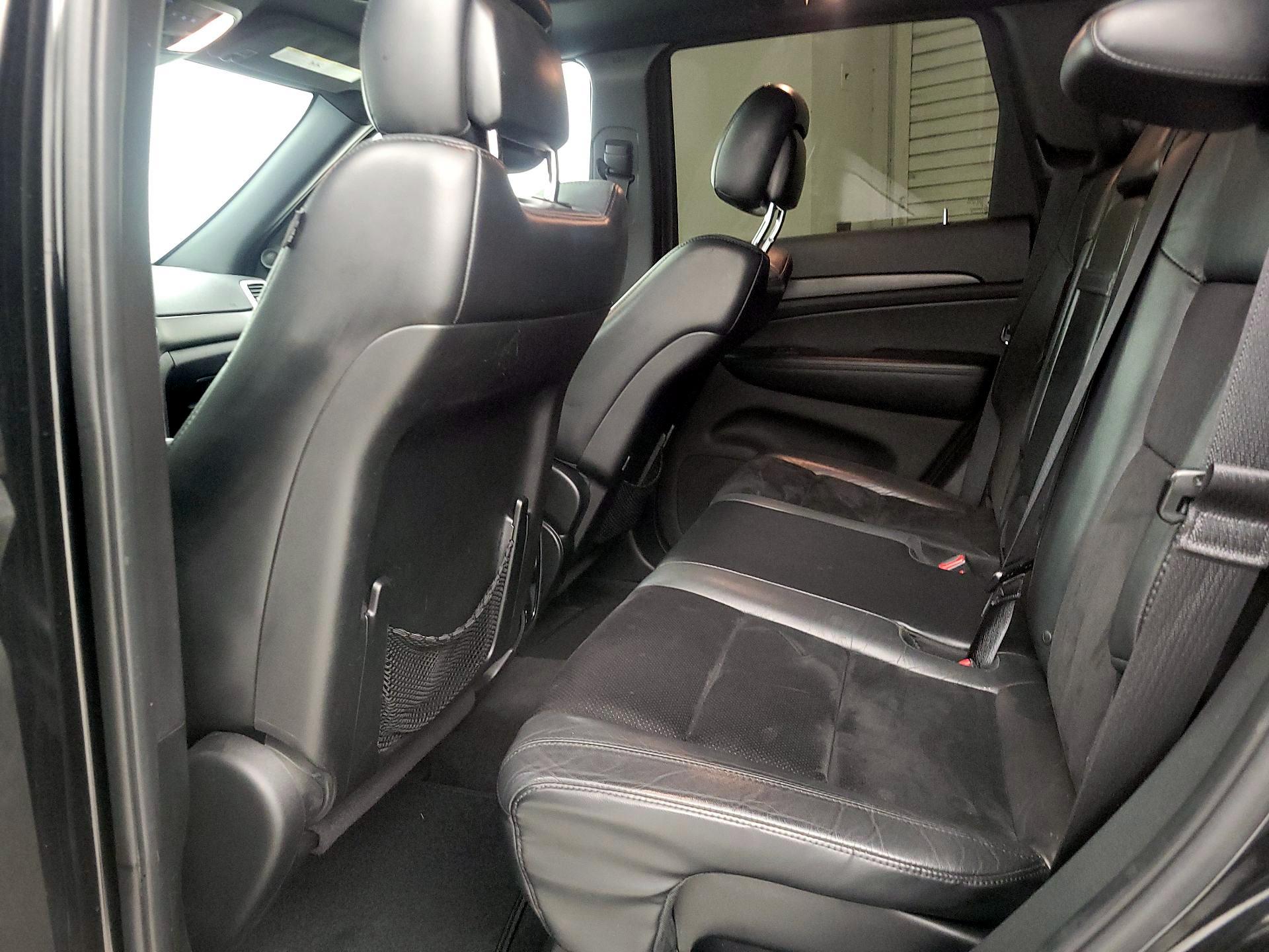 Thumbnail: 2015 Jeep Grand Cherokee - 20