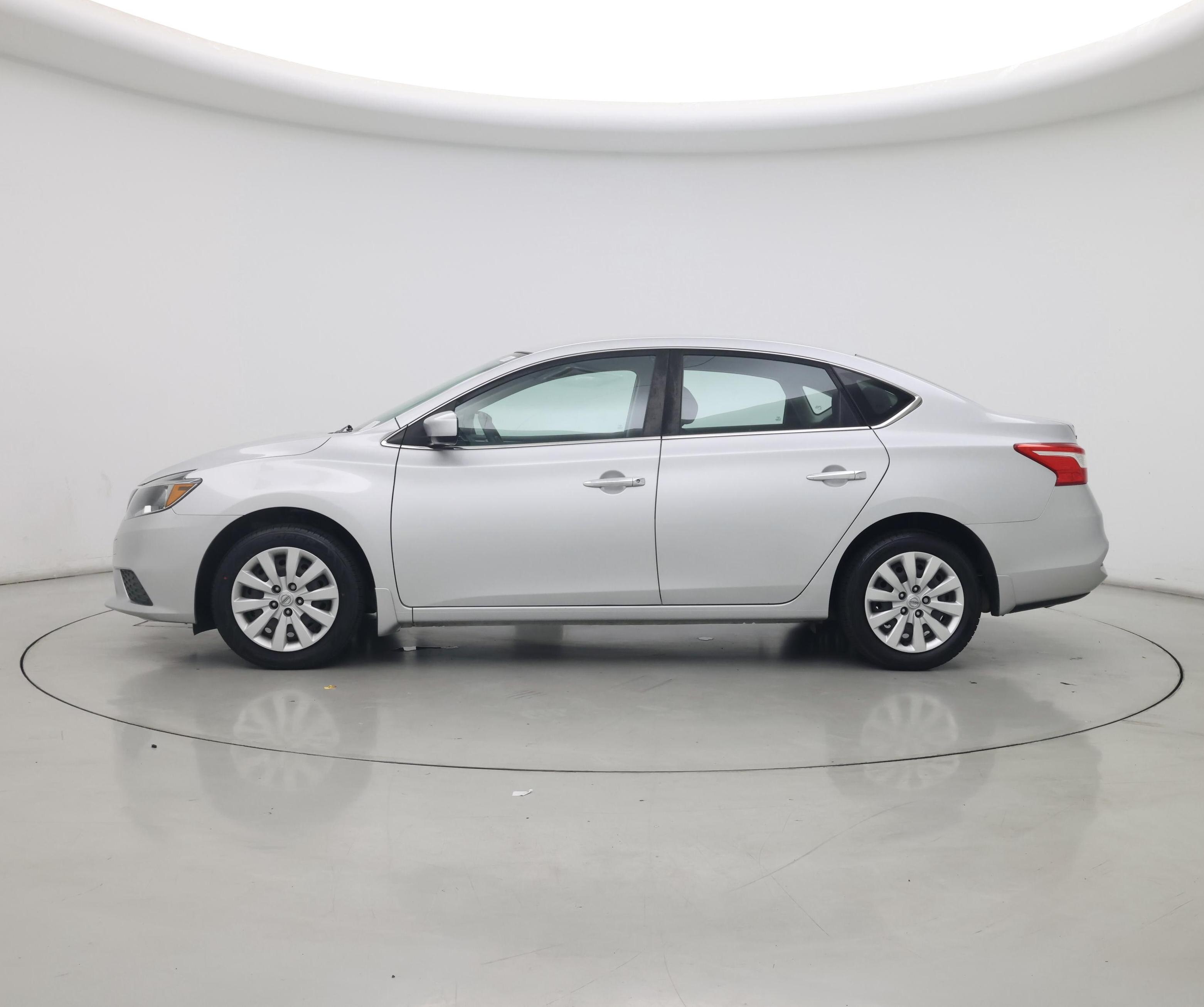 Thumbnail: 2019 Nissan Sentra - 3