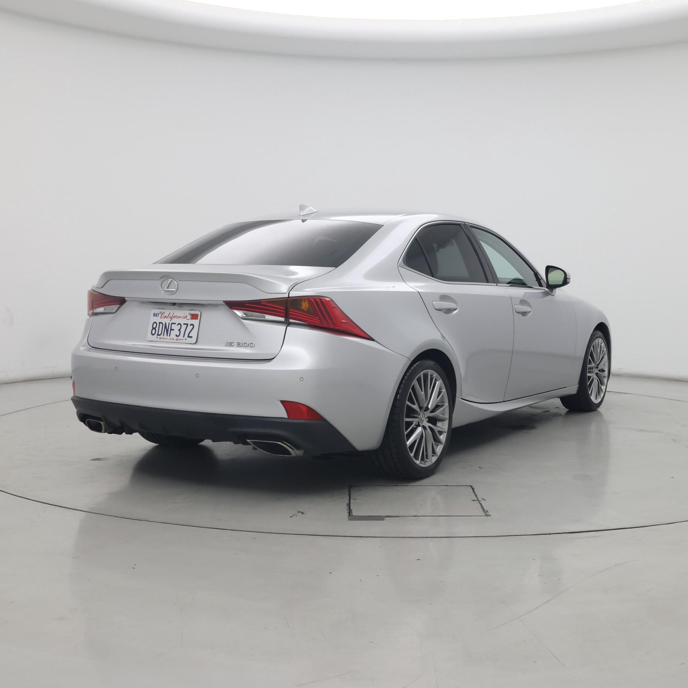 Thumbnail: 2018 Lexus IS - 8