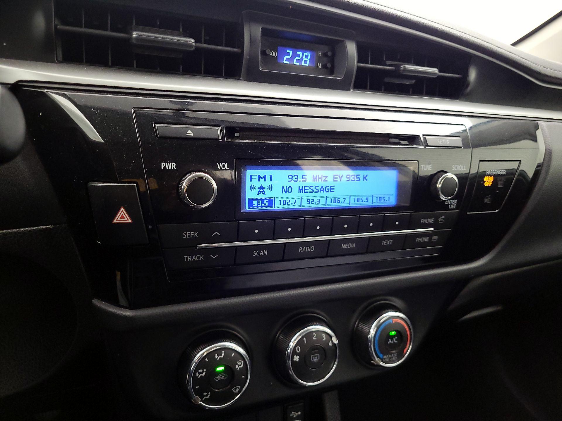 Thumbnail: 2014 Toyota Corolla - 14
