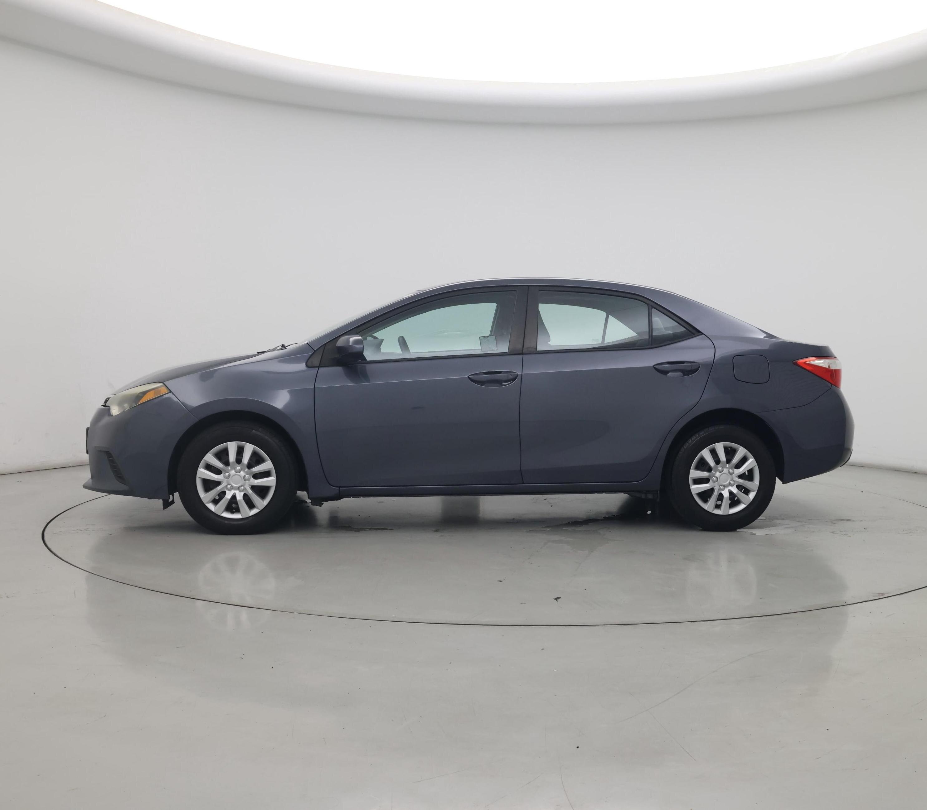 Thumbnail: 2014 Toyota Corolla - 3