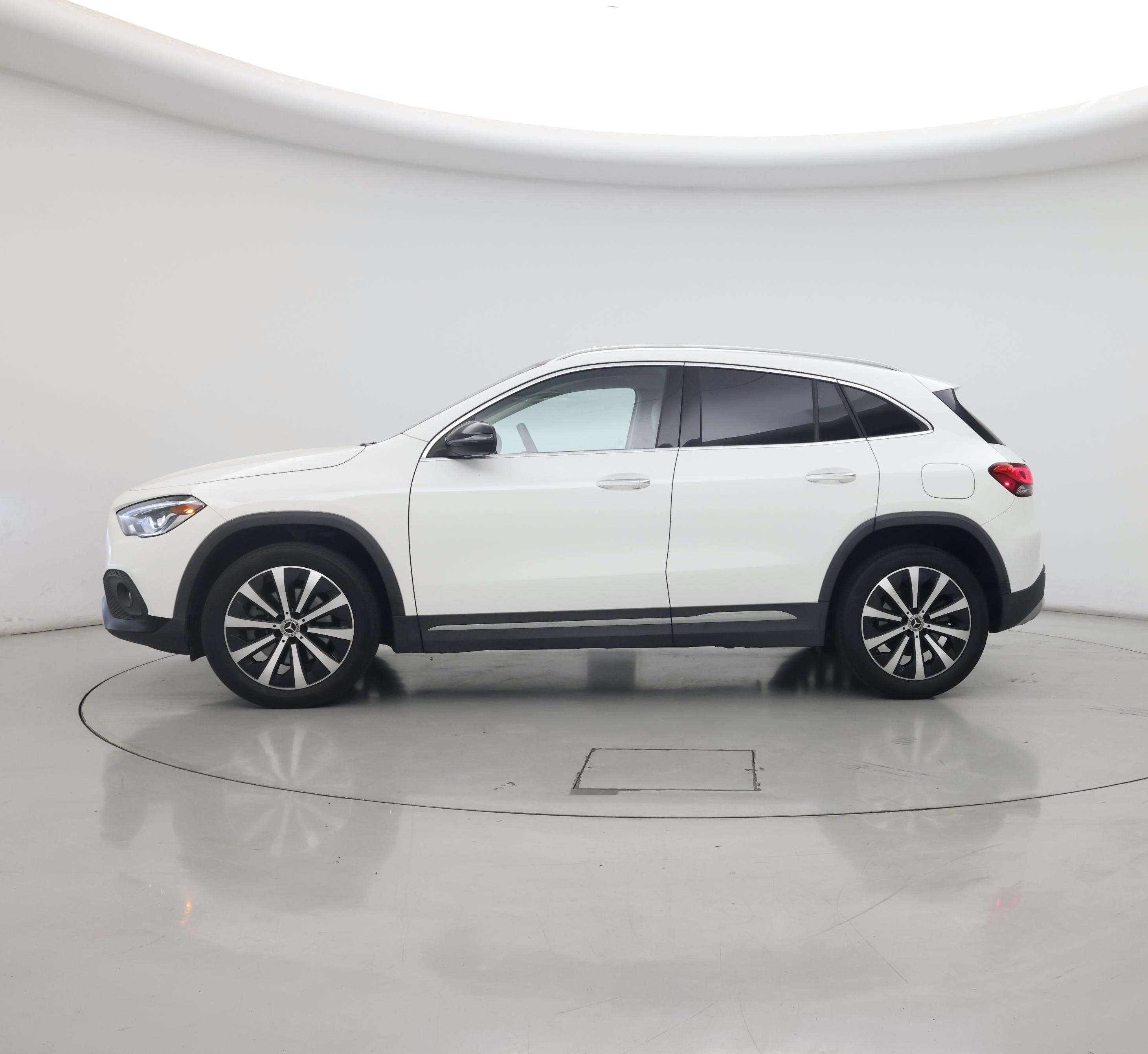 Thumbnail: 2023 Mercedes-Benz GLA - 3