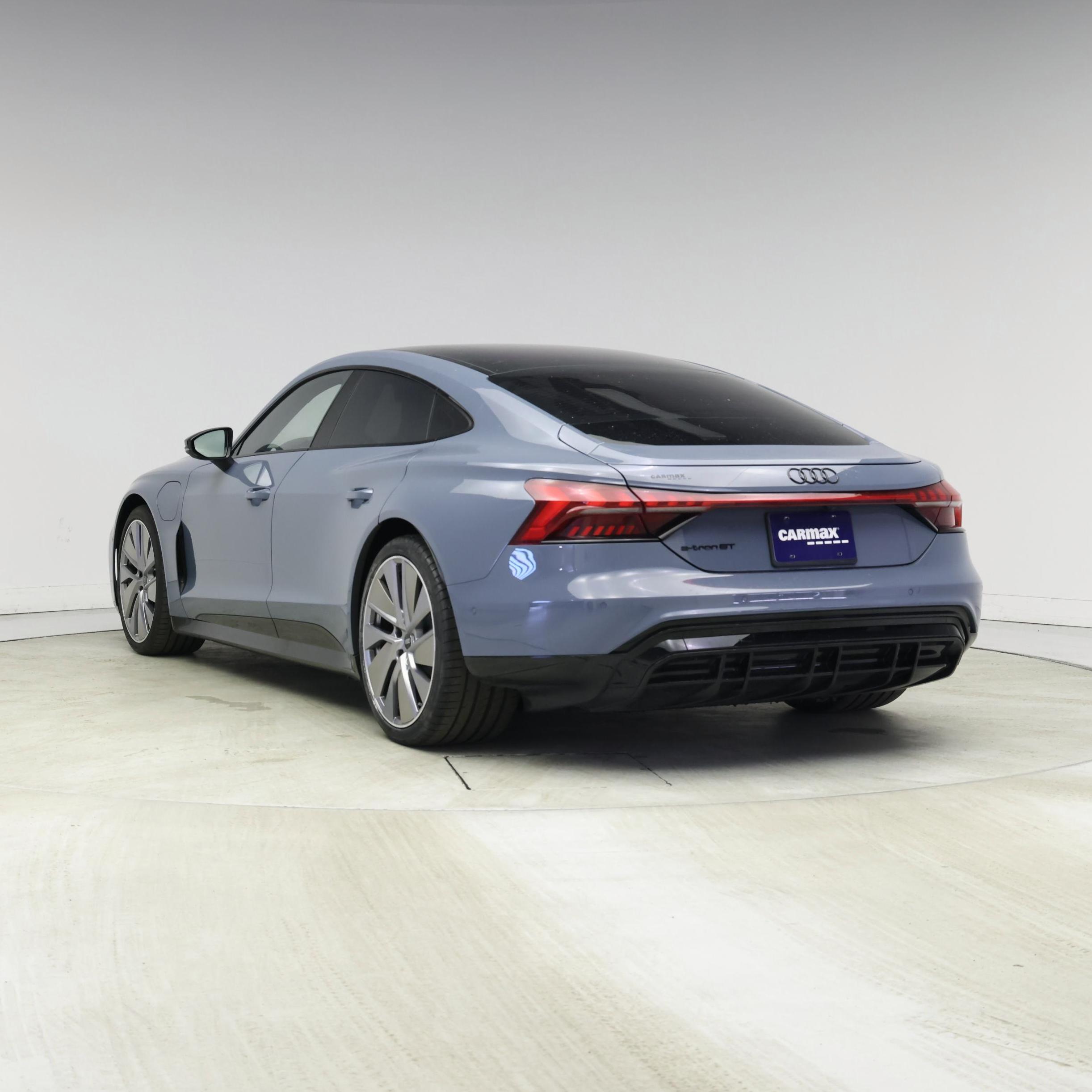 Thumbnail: 2022 Audi e-tron GT - 2