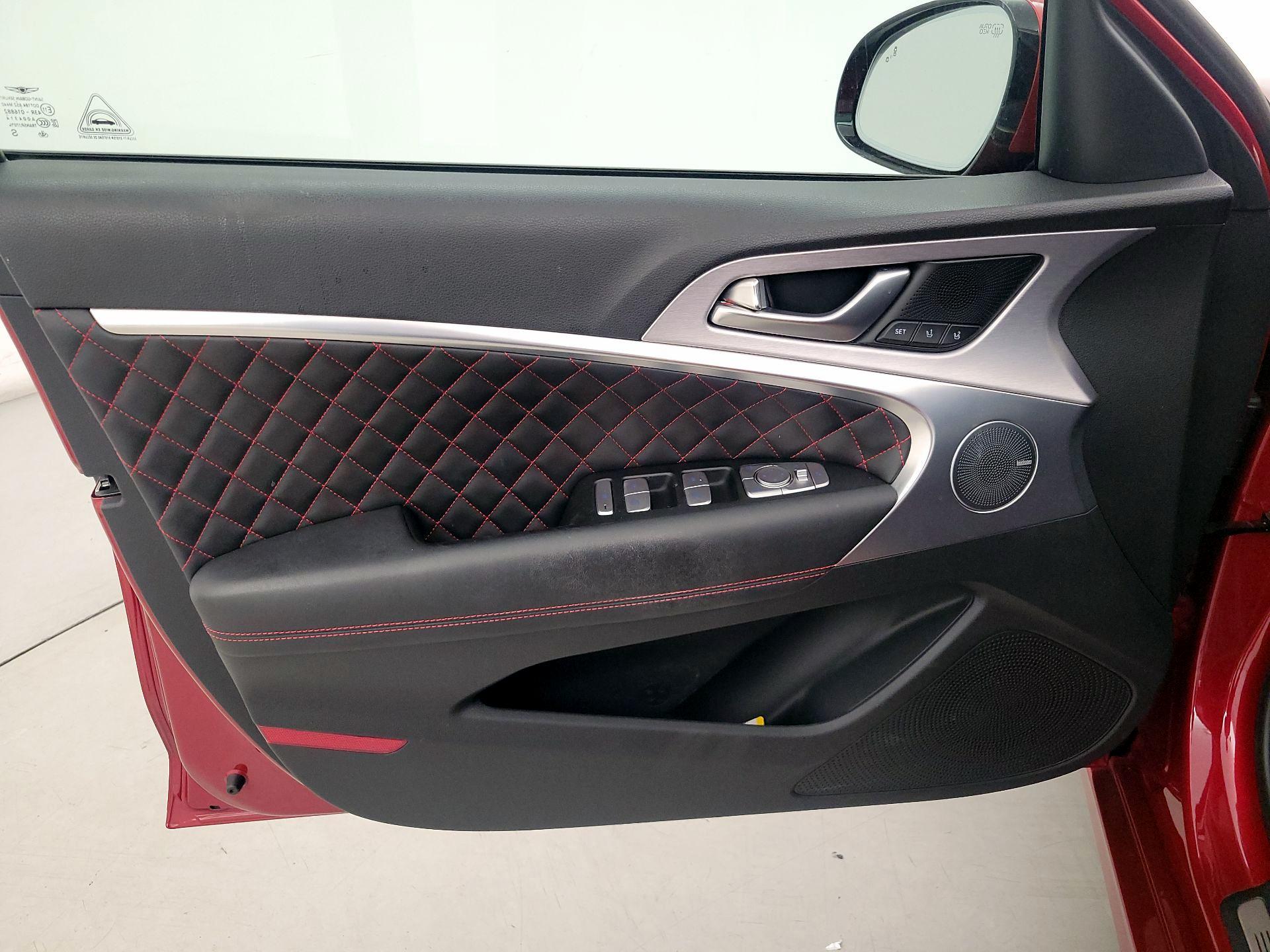 Thumbnail: 2019 Genesis G70 - 12