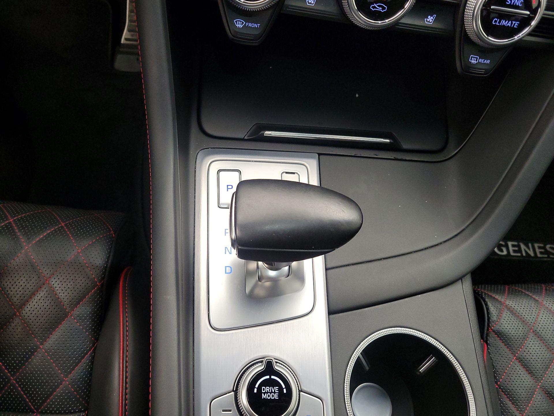 Thumbnail: 2019 Genesis G70 - 18