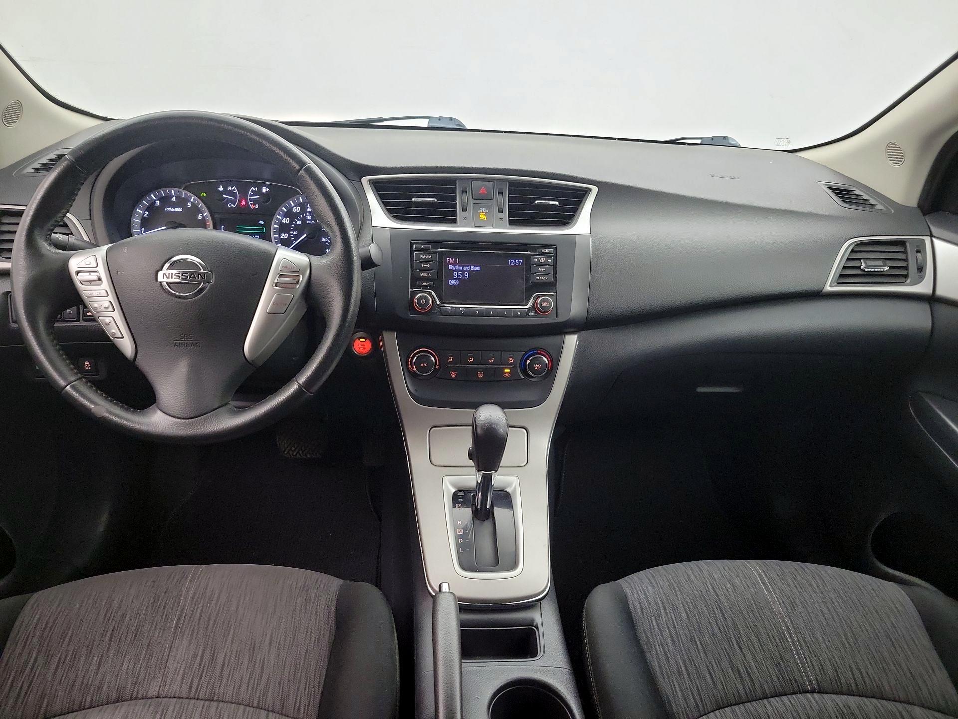 Thumbnail: 2015 Nissan Sentra - 9