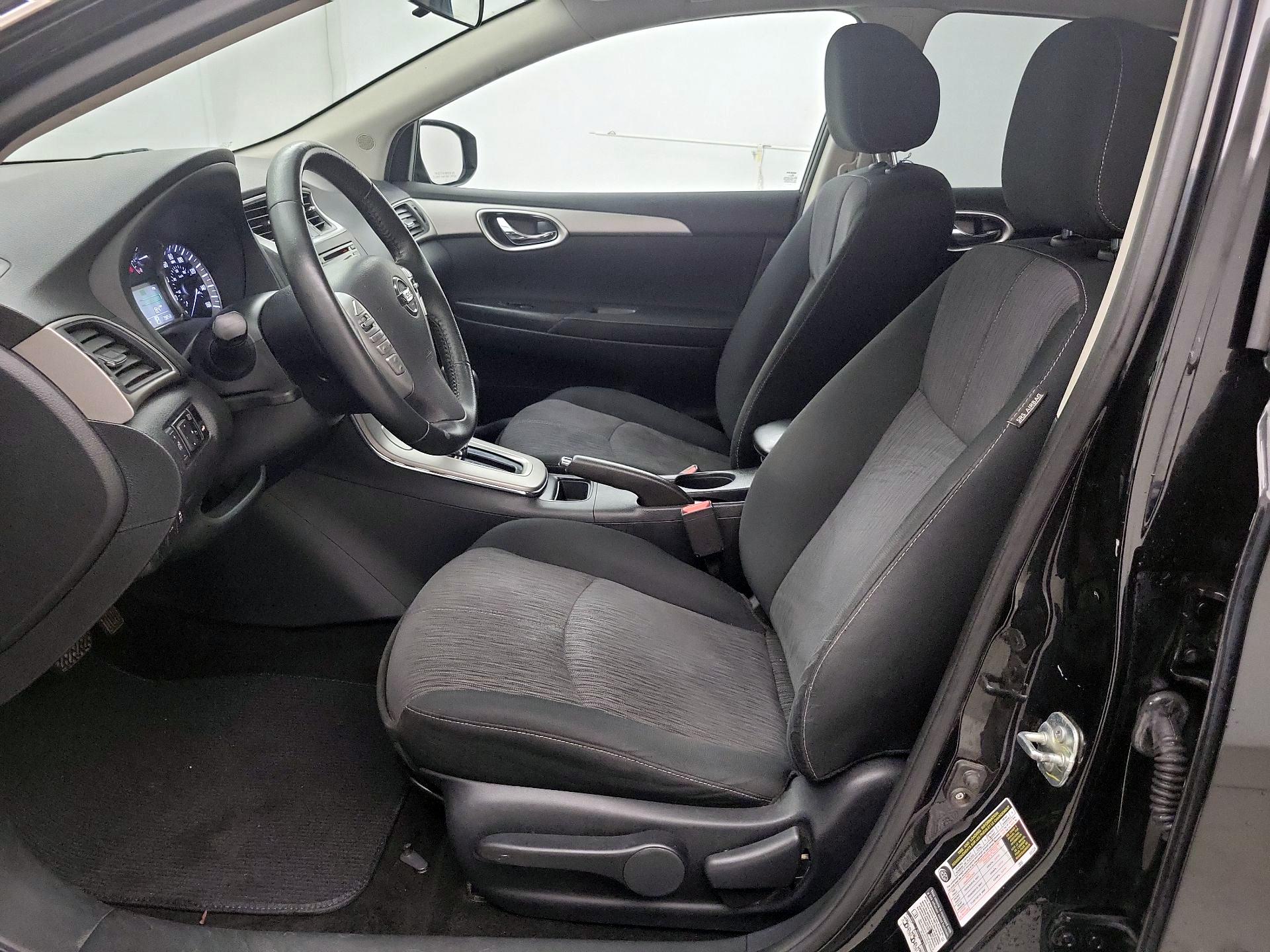 Thumbnail: 2015 Nissan Sentra - 11
