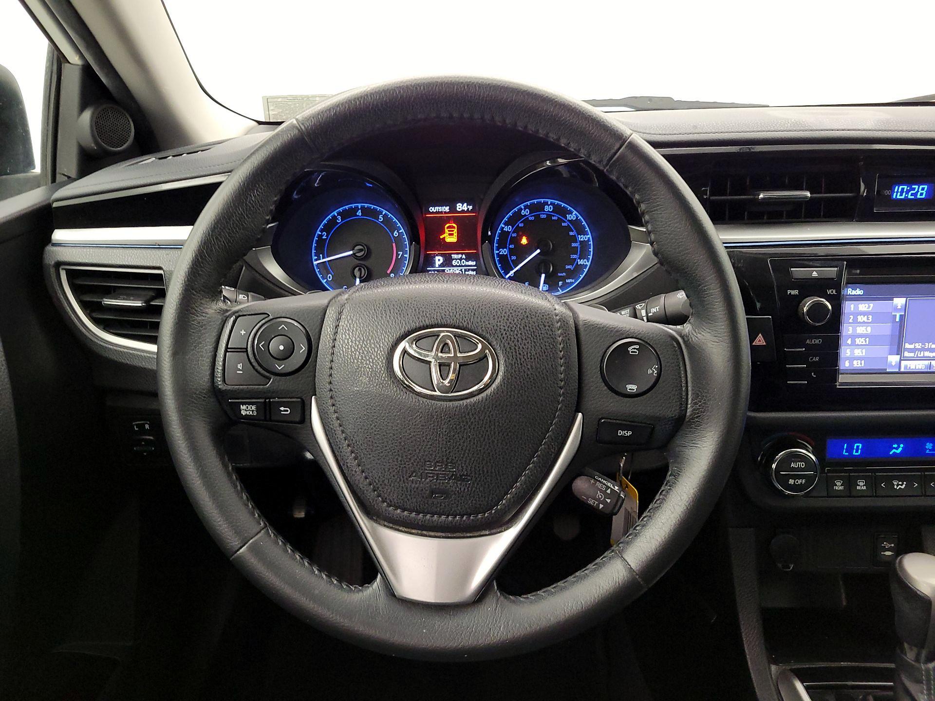 Thumbnail: 2015 Toyota Corolla - 10