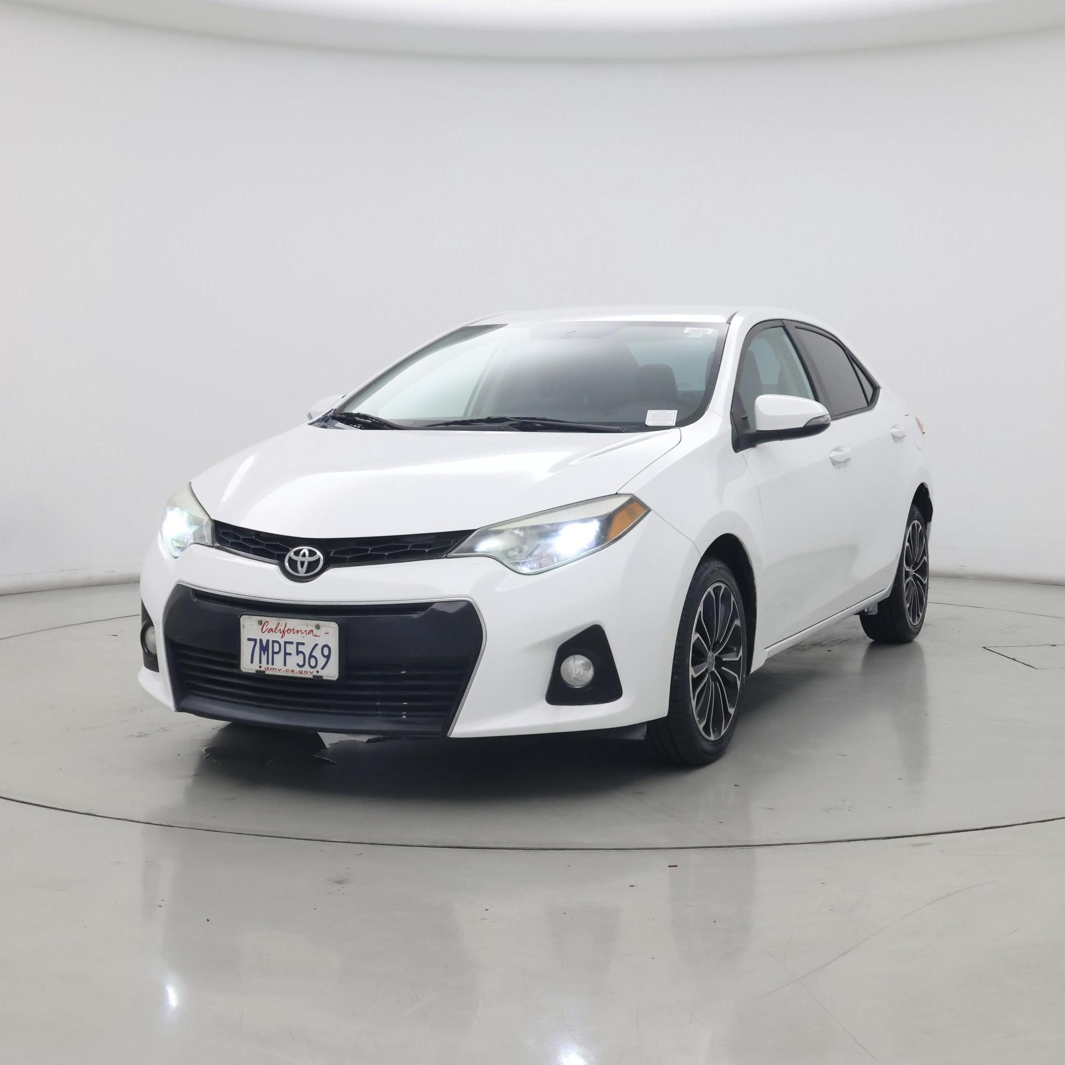 Thumbnail: 2015 Toyota Corolla - 4