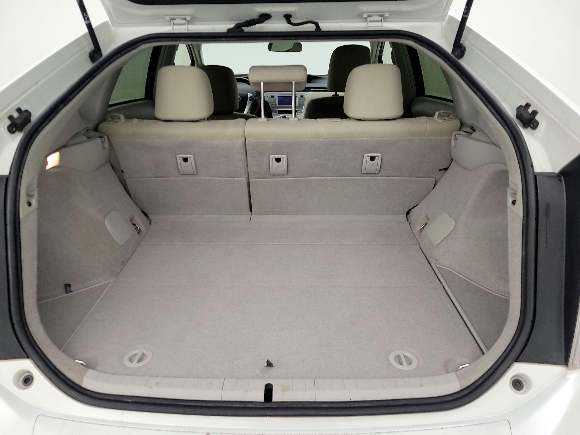 Thumbnail: 2014 Toyota Prius - 19
