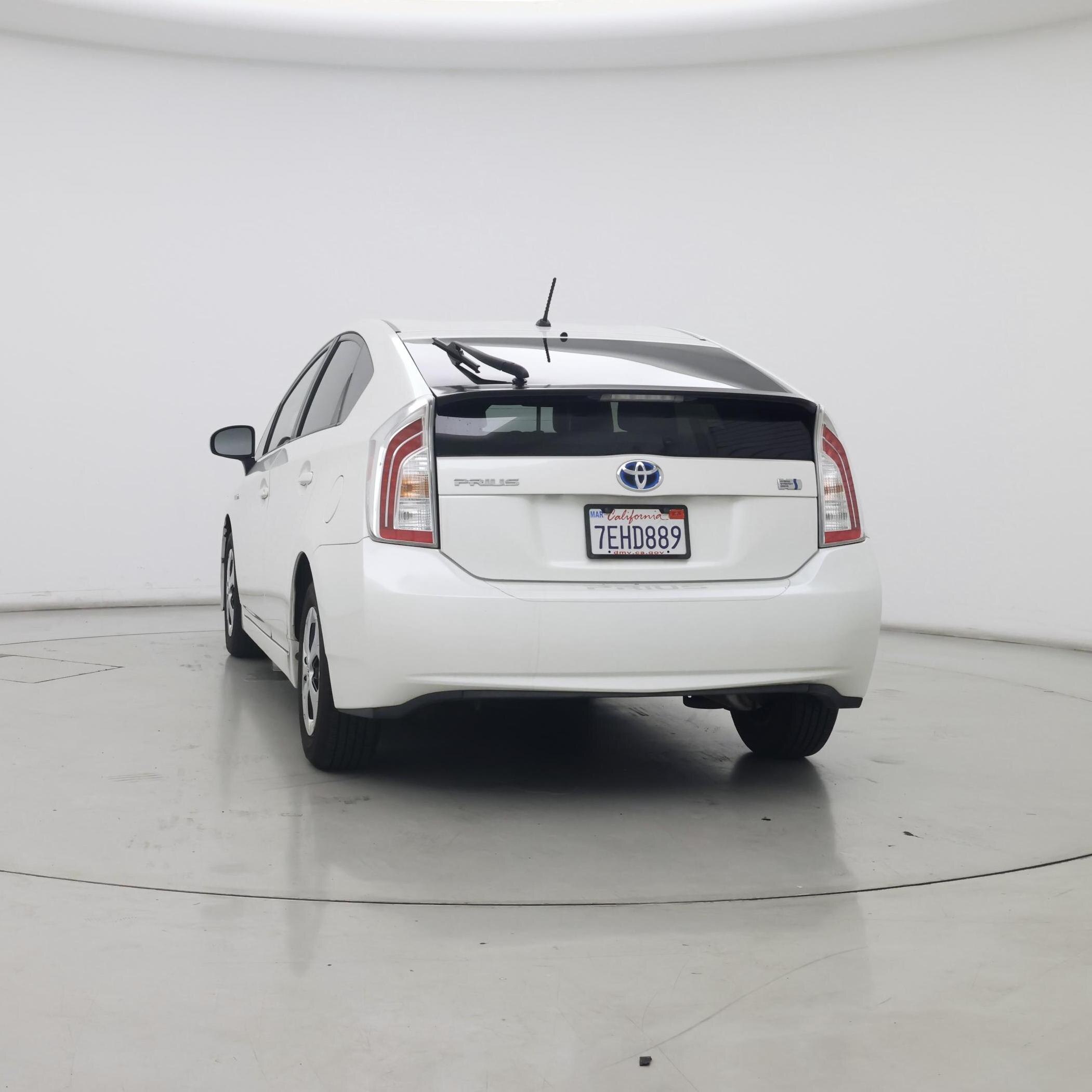 Thumbnail: 2014 Toyota Prius - 6