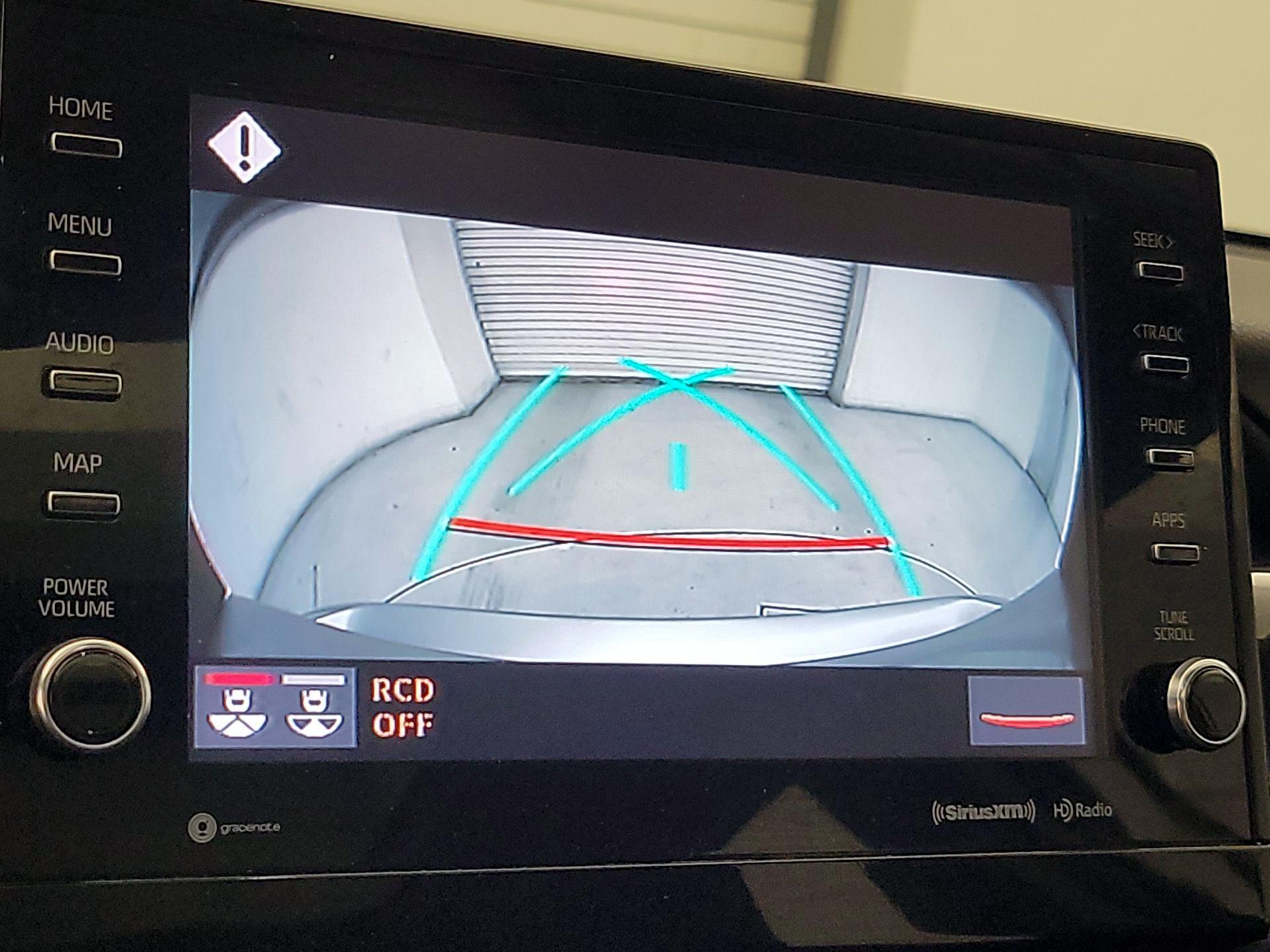 Thumbnail: 2021 Toyota Camry - 14