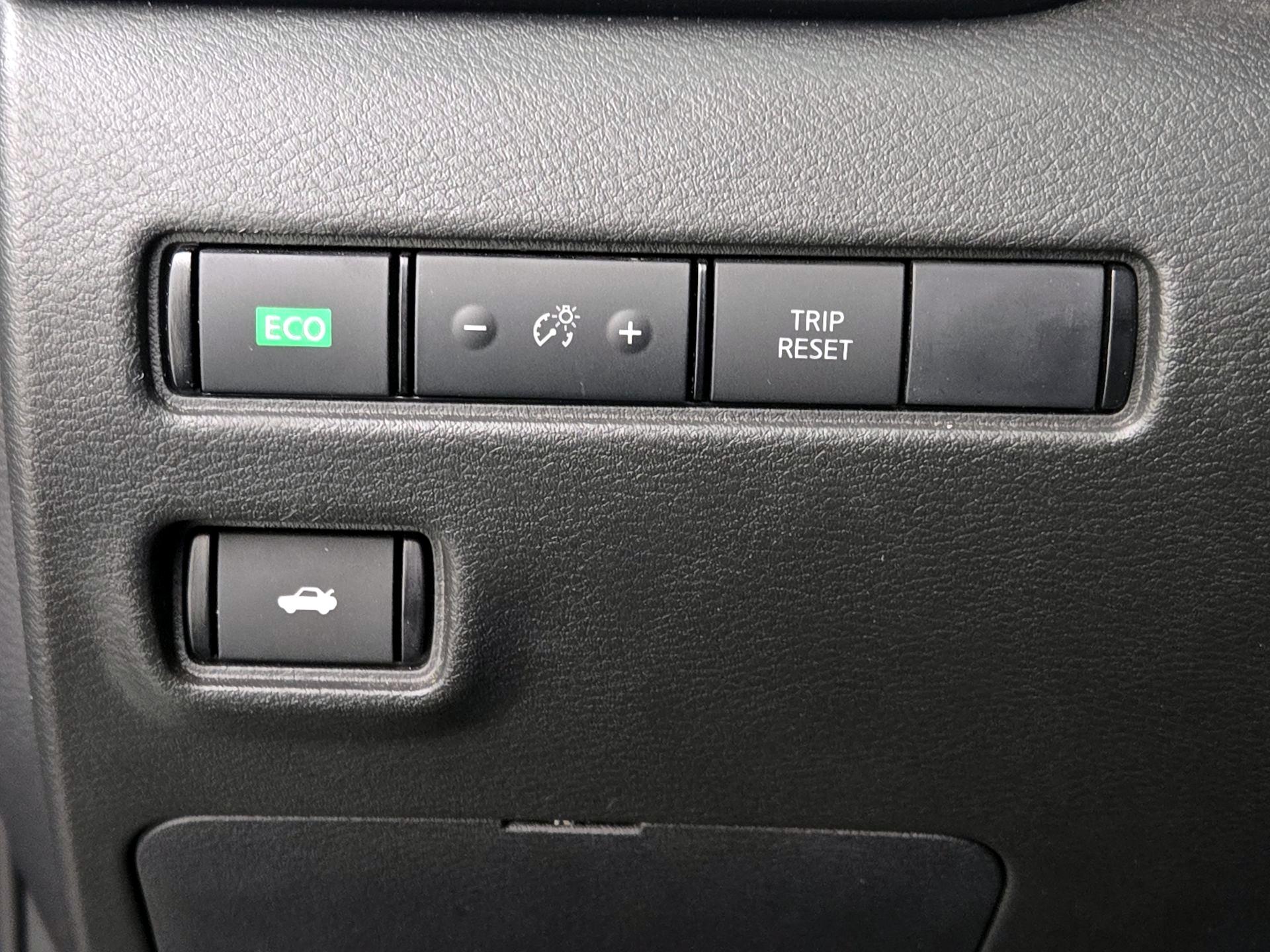 Thumbnail: 2023 Nissan Sentra - 13