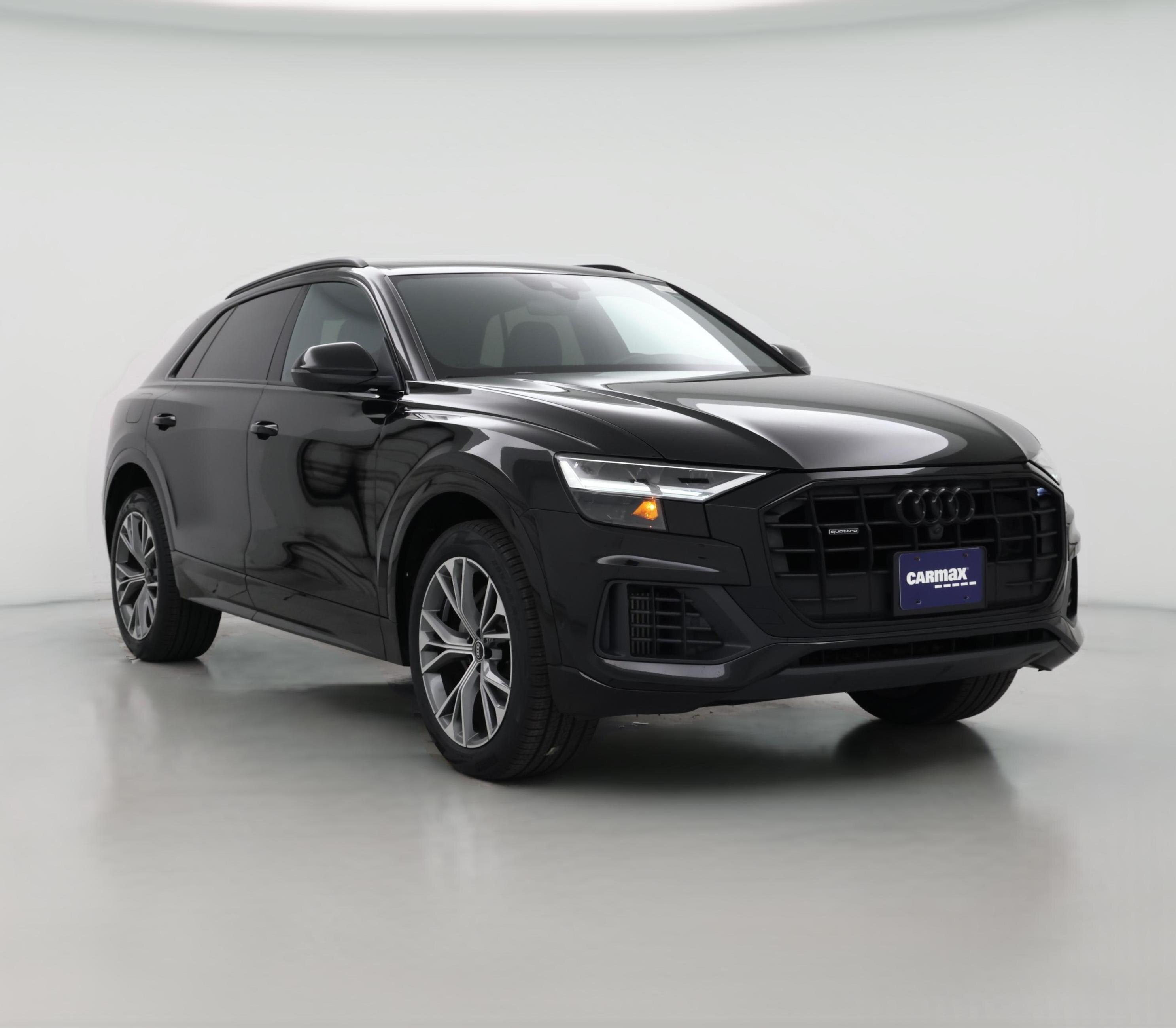Thumbnail: 2022 Audi Q8 - 1