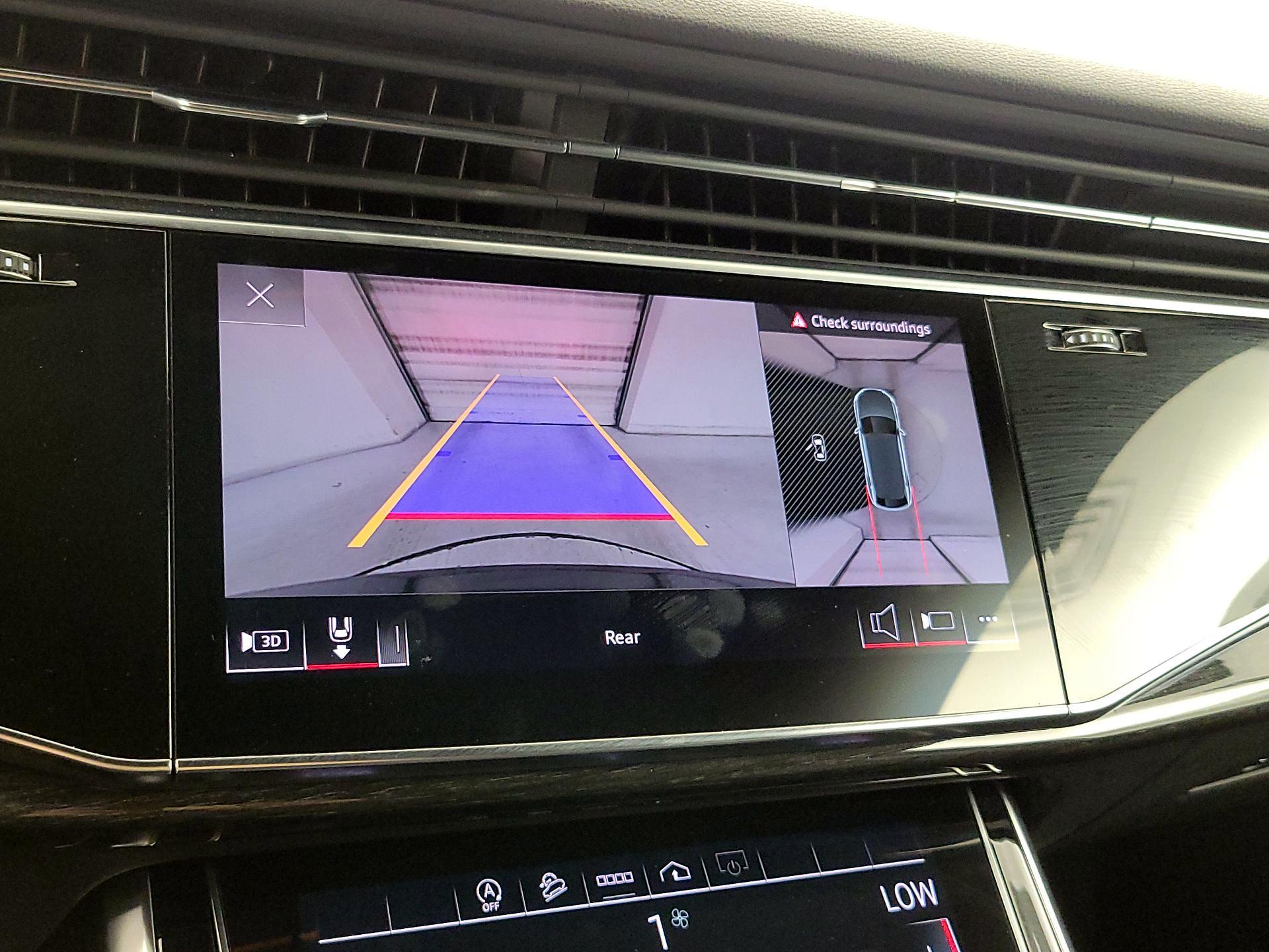 Thumbnail: 2022 Audi Q8 - 15