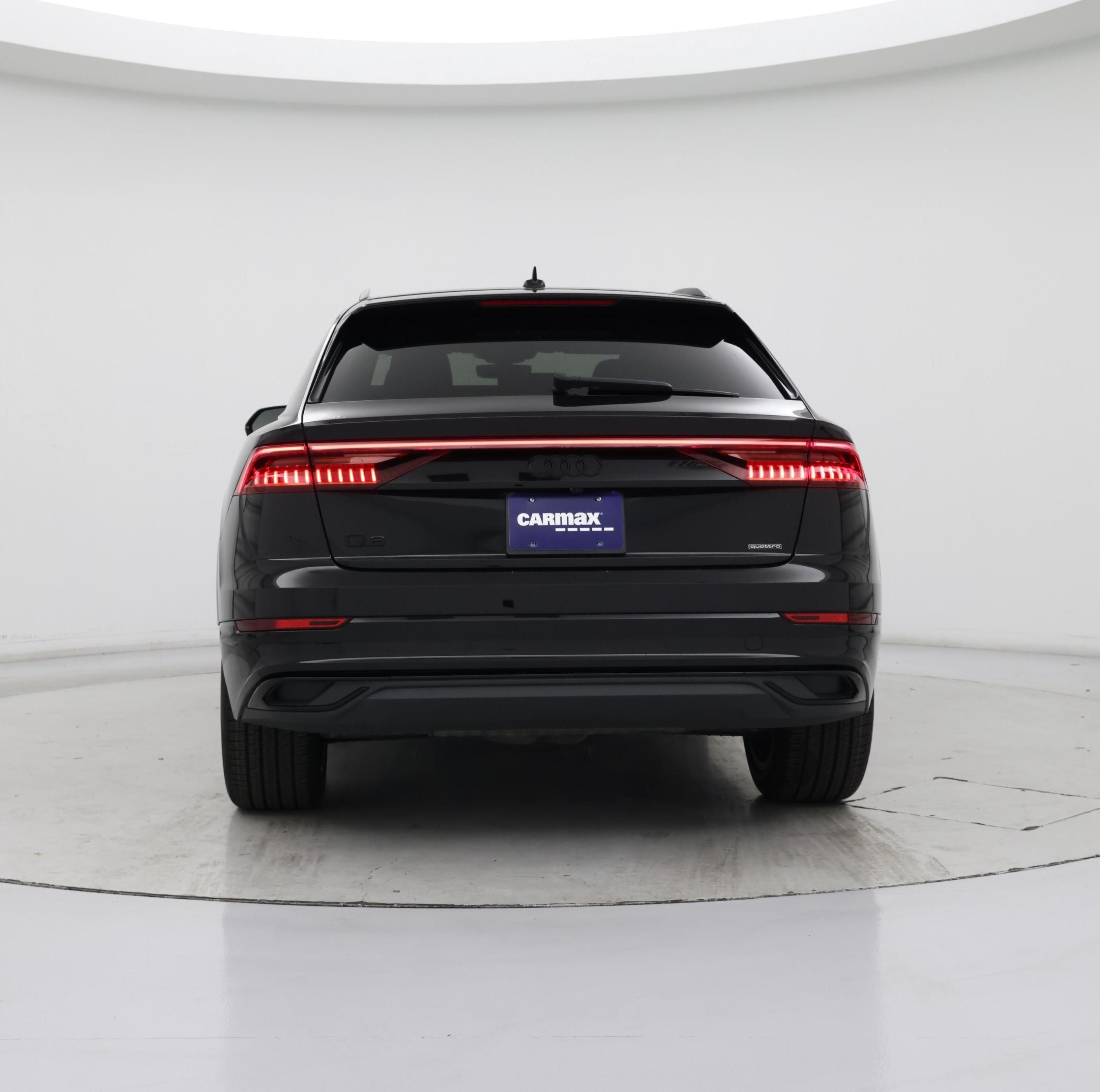 Thumbnail: 2022 Audi Q8 - 6