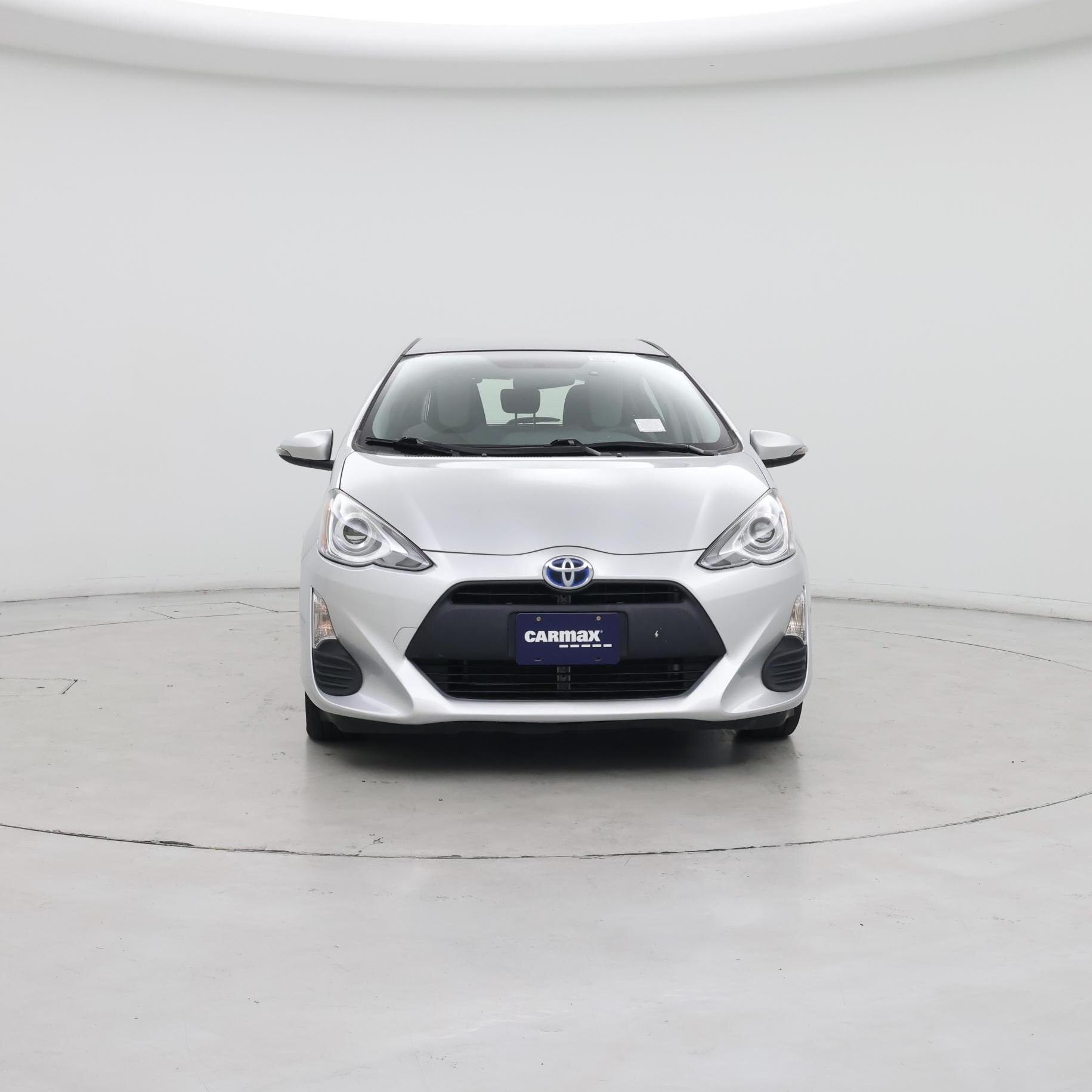 Thumbnail: 2016 Toyota Prius c - 5