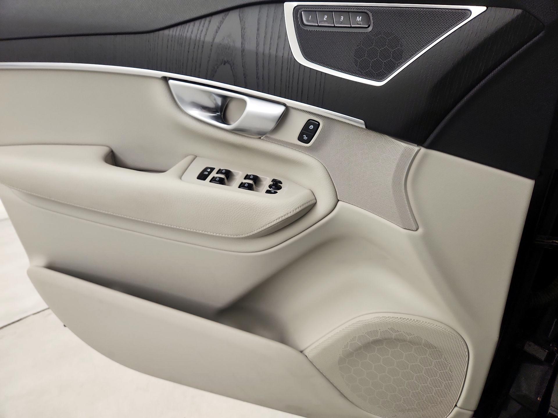 Thumbnail: 2020 Volvo XC90 - 12