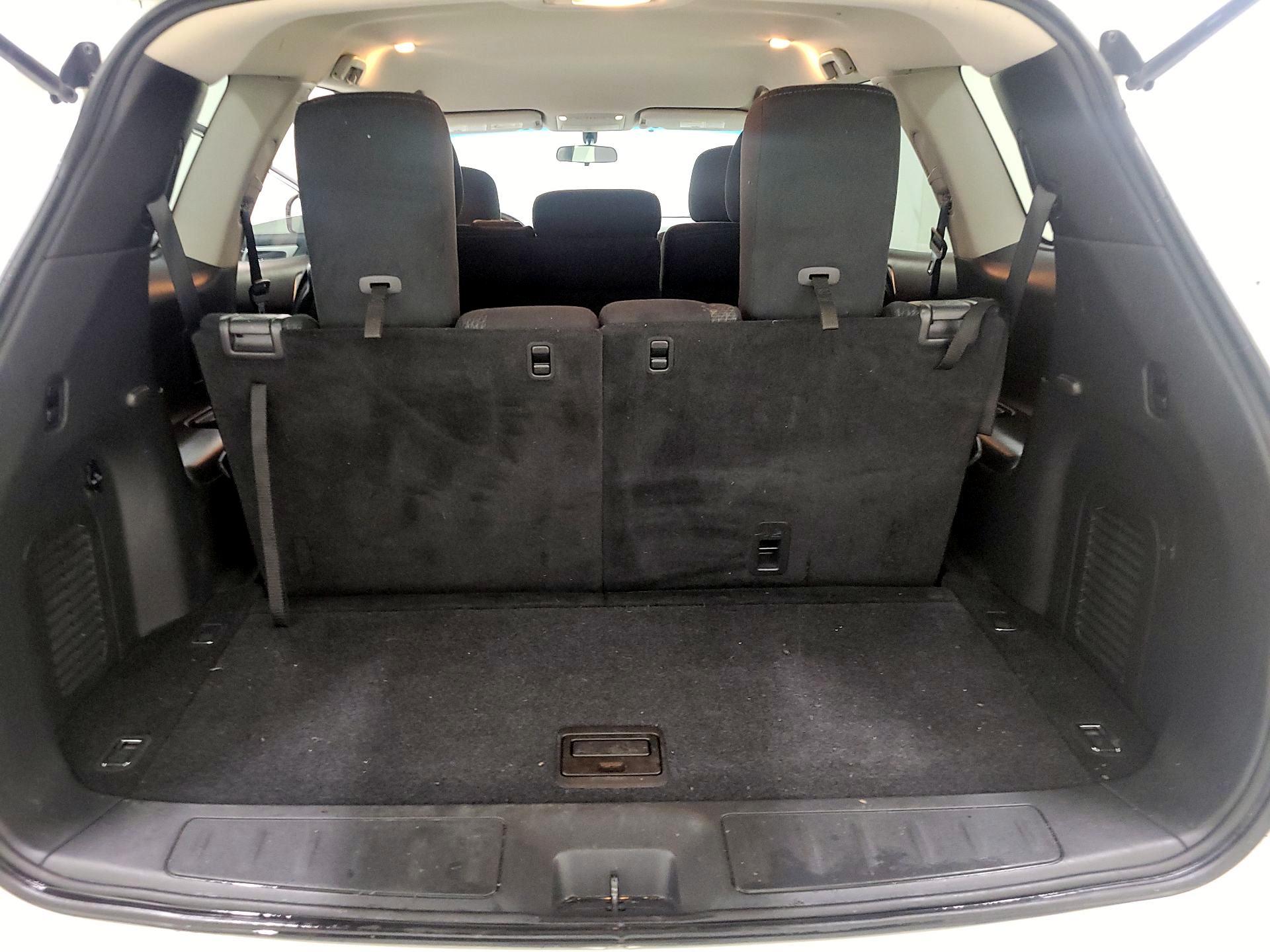 Thumbnail: 2015 Nissan Pathfinder - 20