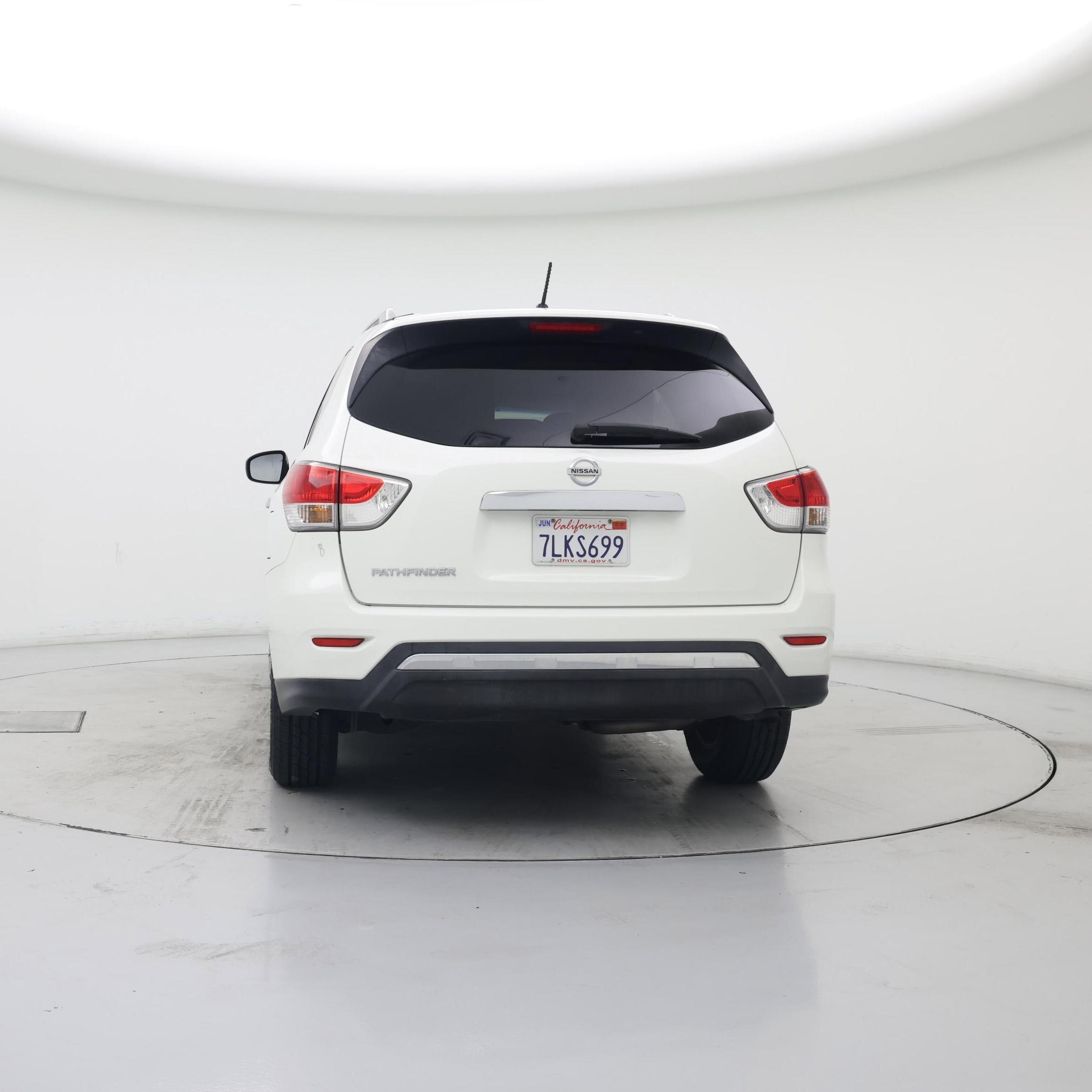 Thumbnail: 2015 Nissan Pathfinder - 6