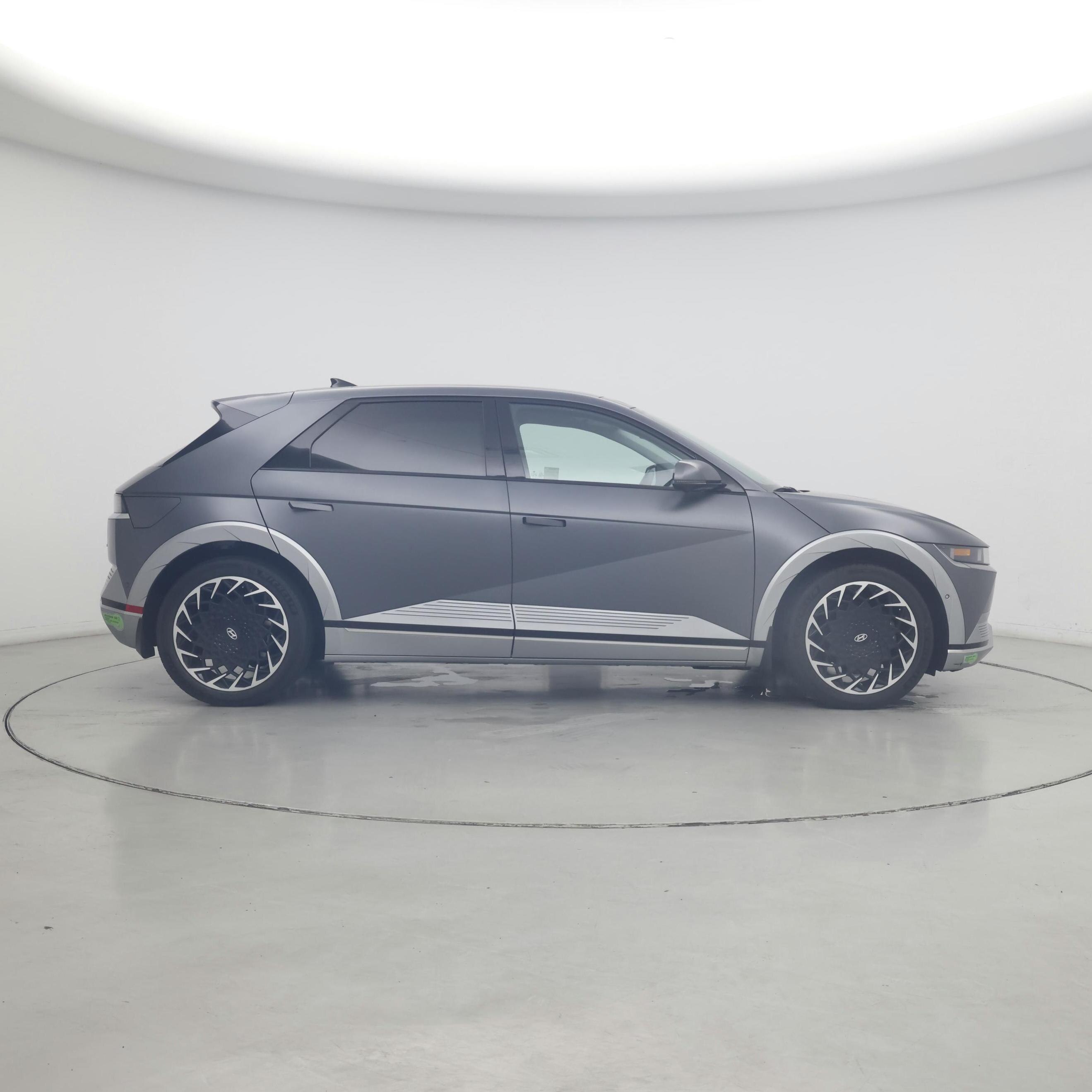 Thumbnail: 2023 Hyundai Ioniq 5 - 7