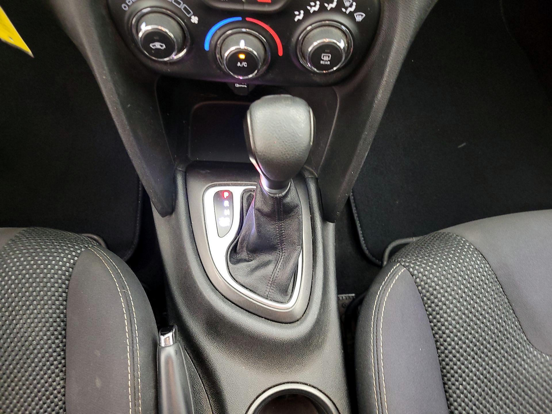 Thumbnail: 2015 Dodge Dart - 16
