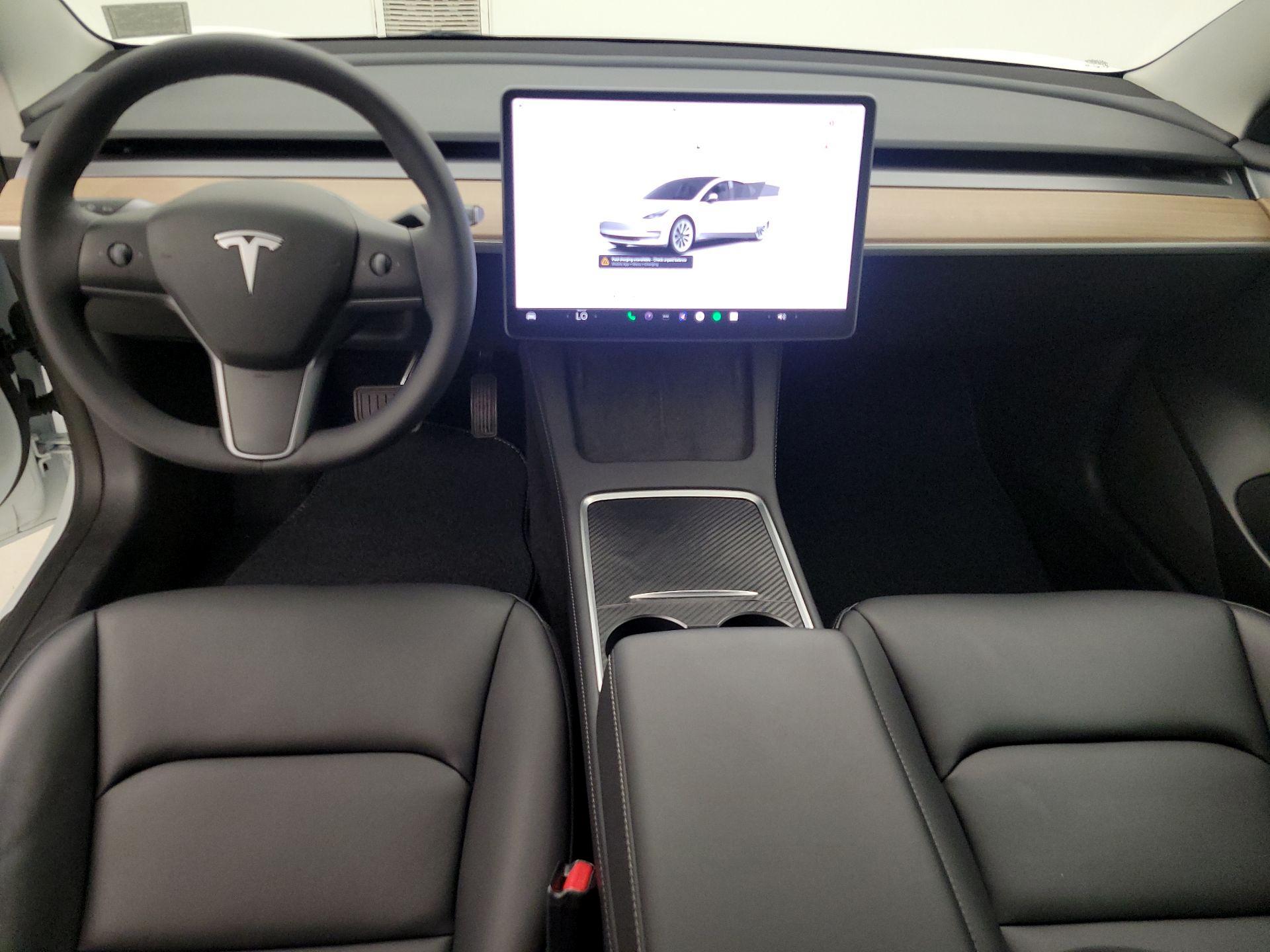 Thumbnail: 2022 Tesla Model 3 - 9