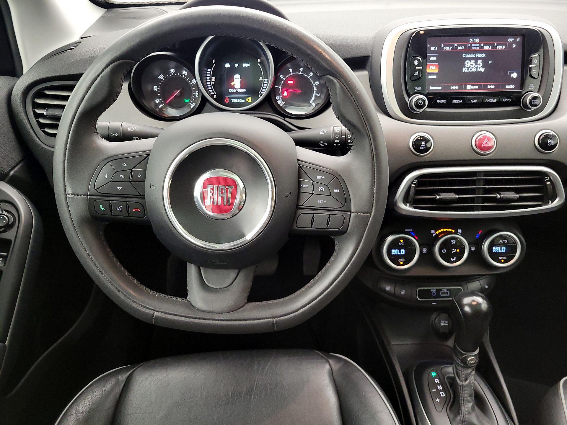 Thumbnail: 2016 Fiat 500X - 10