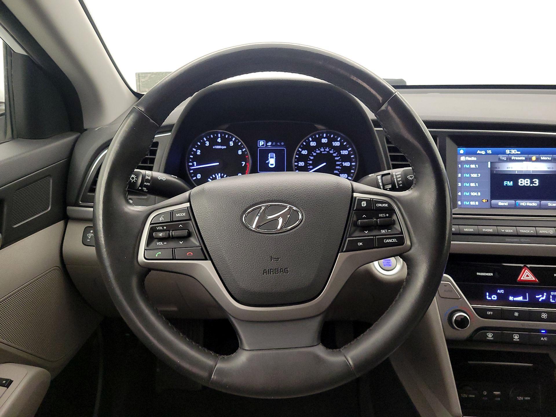 Thumbnail: 2017 Hyundai Elantra - 10
