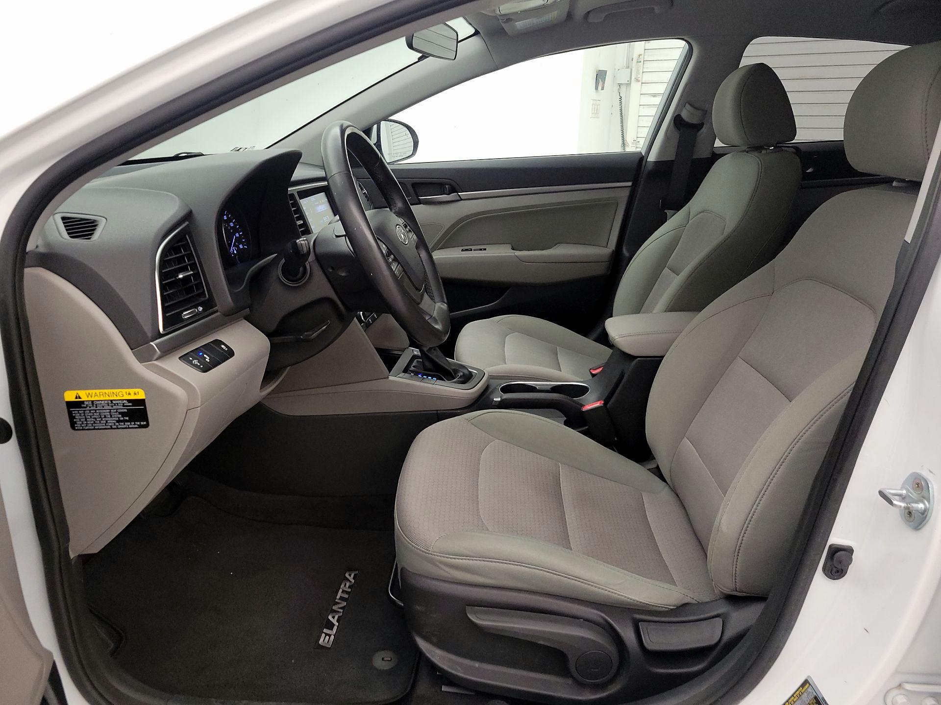 Thumbnail: 2017 Hyundai Elantra - 11
