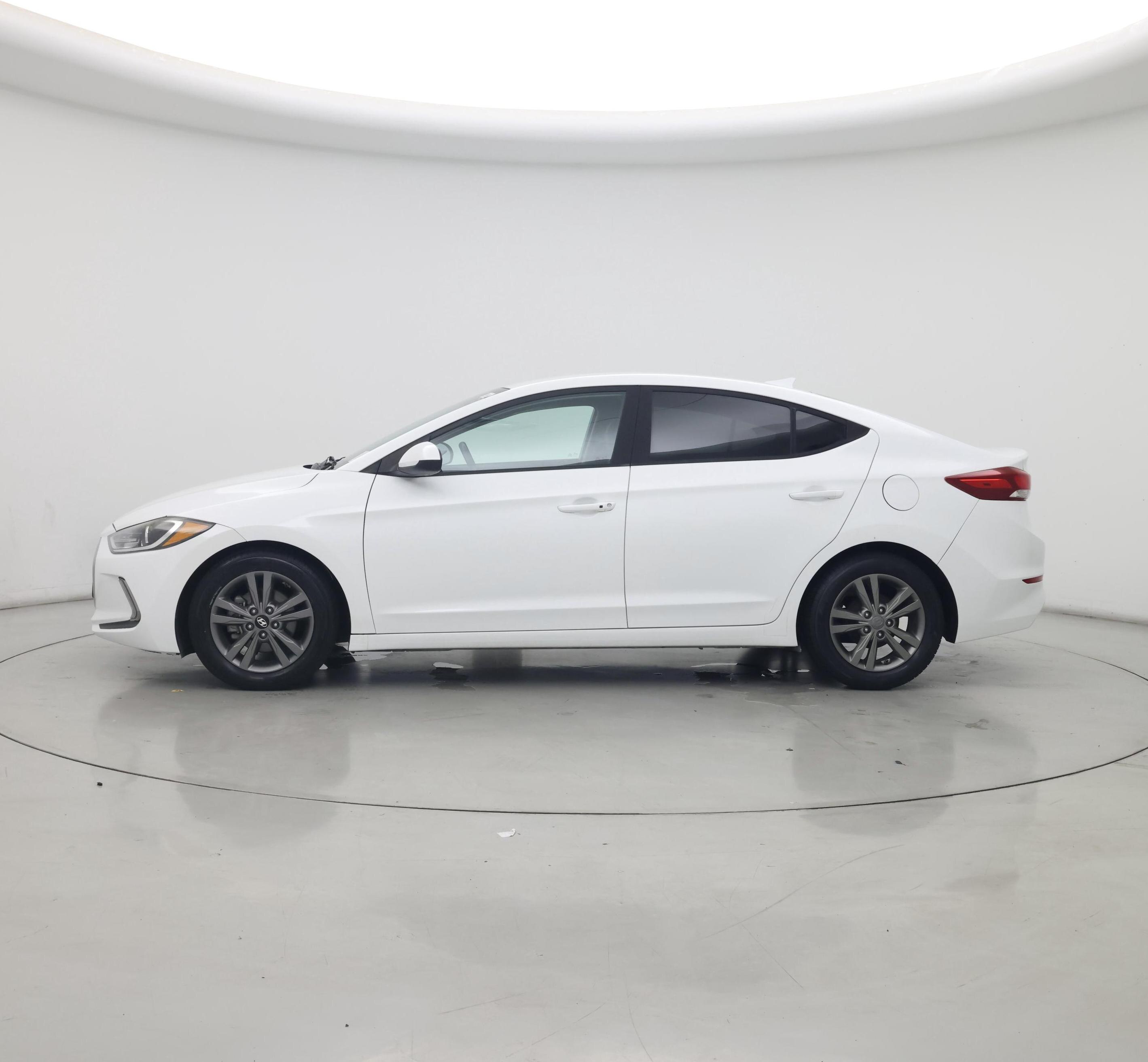 Thumbnail: 2017 Hyundai Elantra - 3